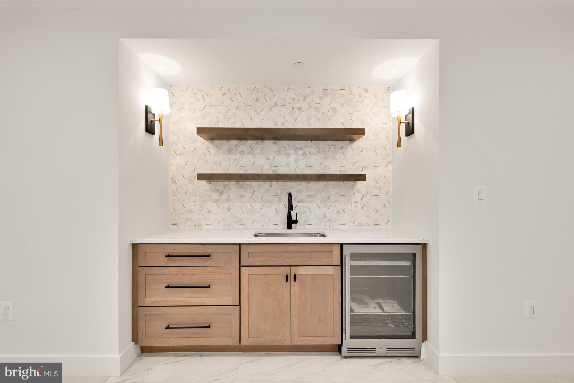 ALTA VISTA GARDENS - Residential