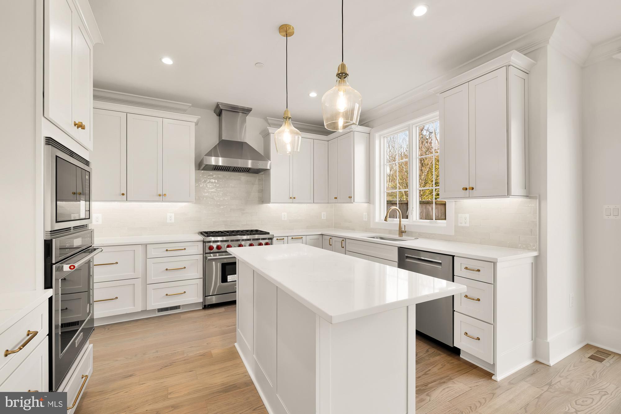 ALTA VISTA GARDENS - Residential