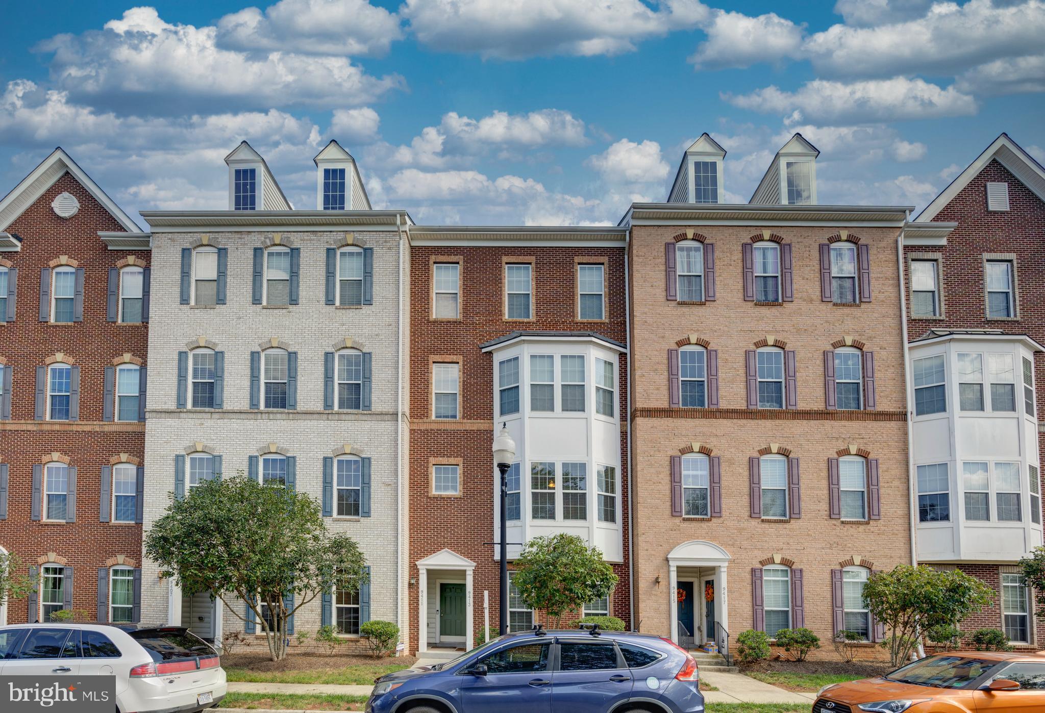 LEE SQUARE - Residential