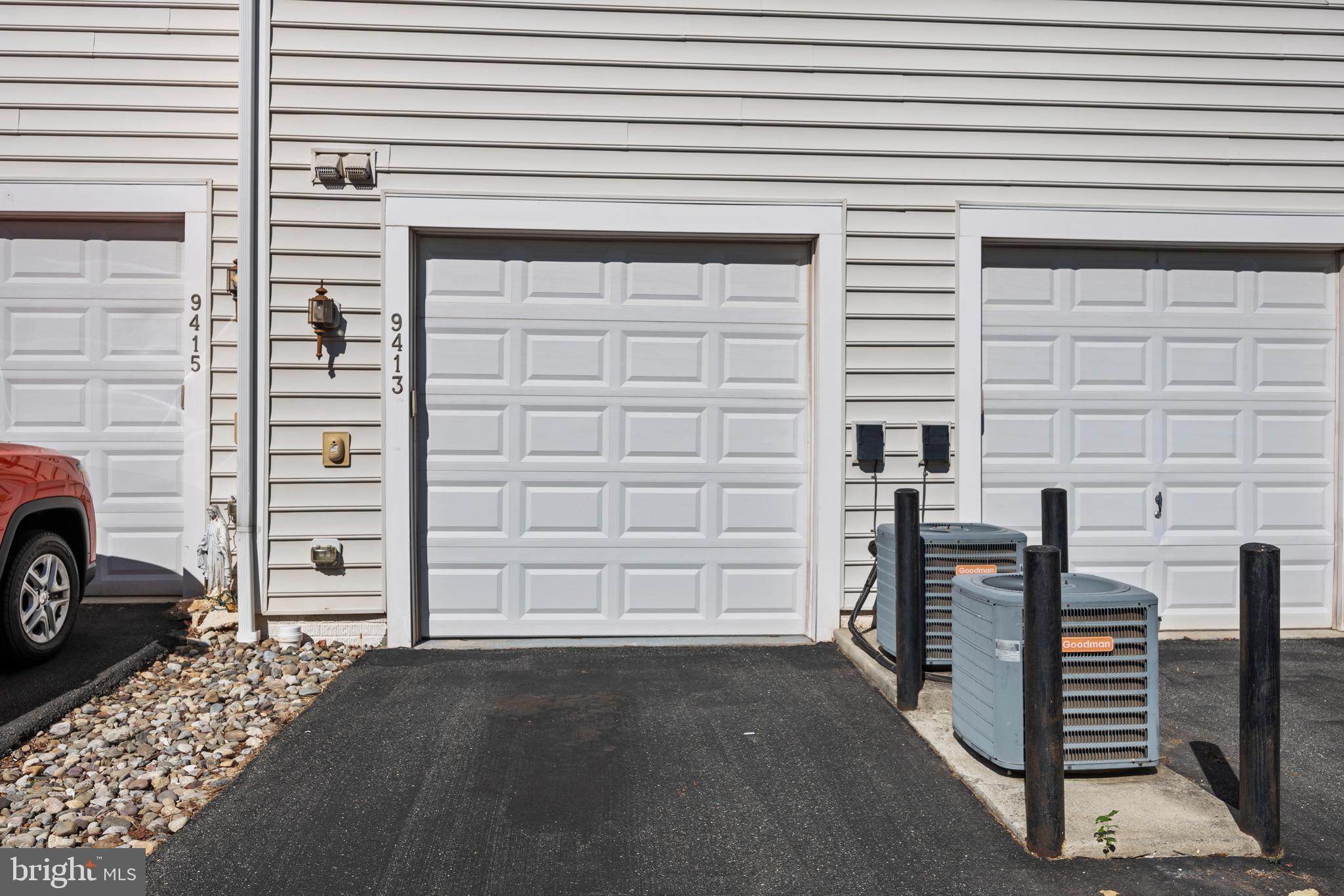 LEE SQUARE - Residential