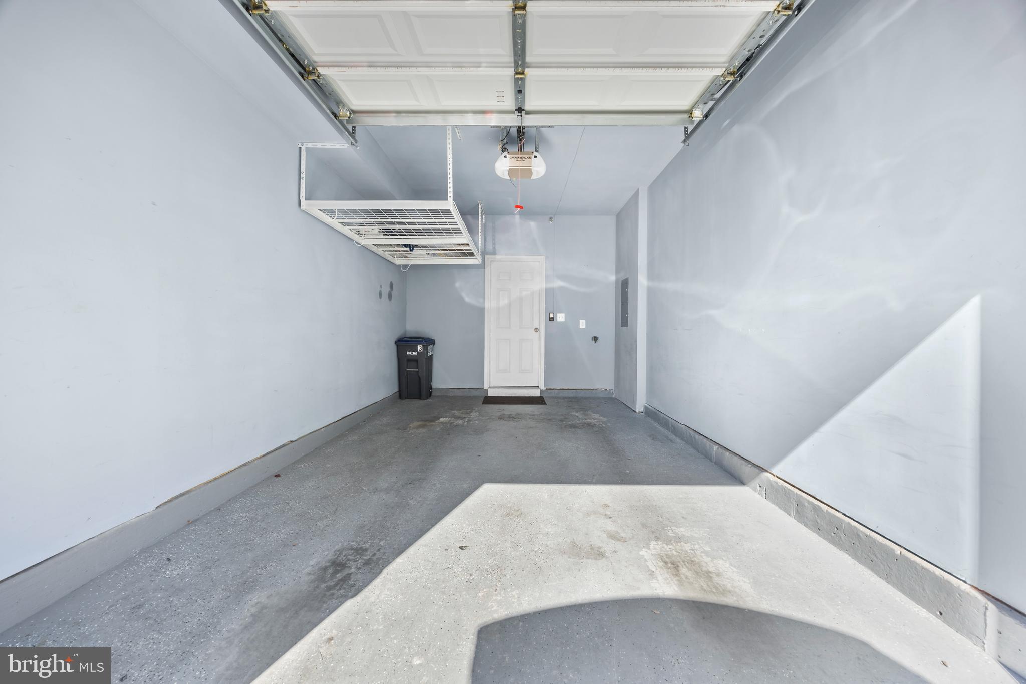 LEE SQUARE - Residential