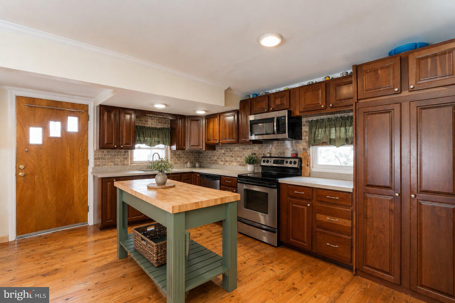 215 NANTICOKE ROAD