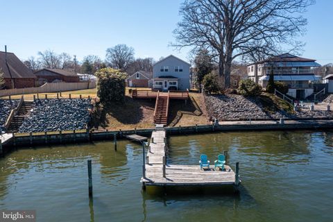 215 NANTICOKE ROAD ESSEX MD 21221