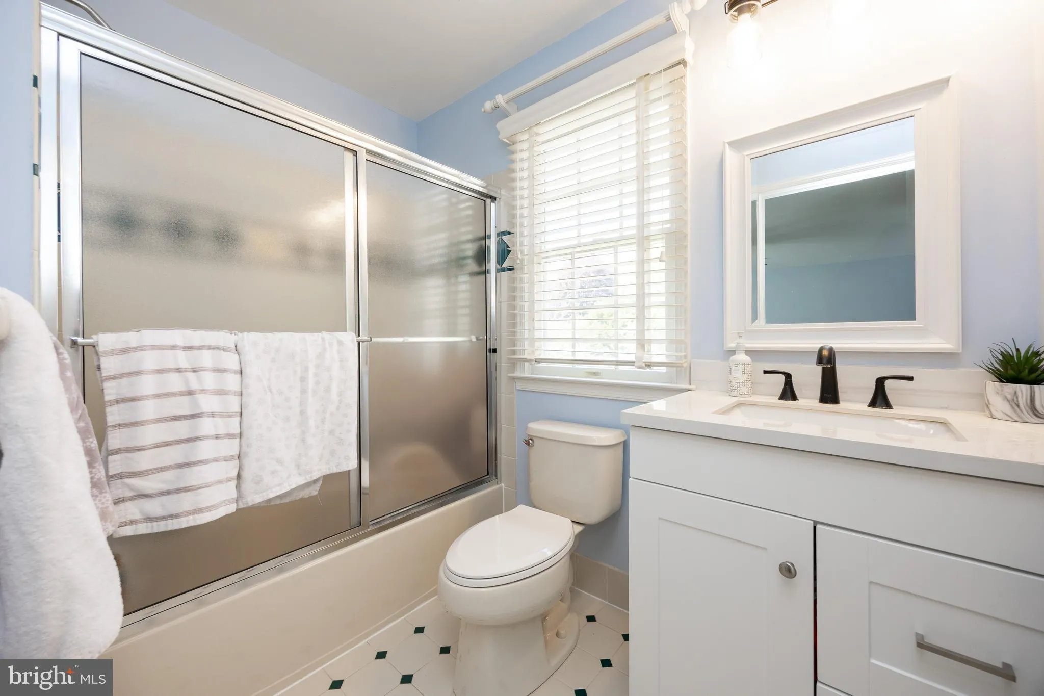 Exton, Pennsylvania 19341, United States, 5 Bedrooms Bedrooms, ,8 BathroomsBathrooms,Residential,Pending,126281