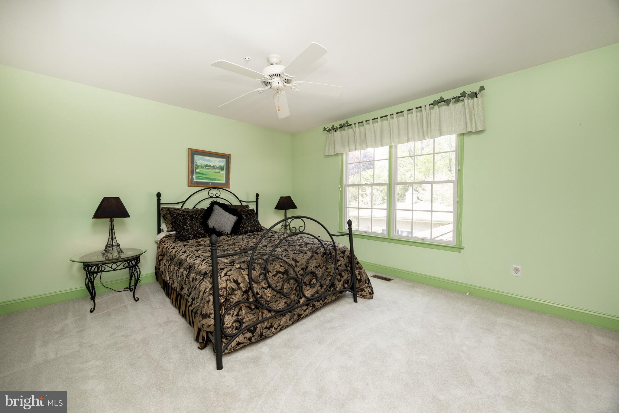 SWEDESFORD CHASE - Residential