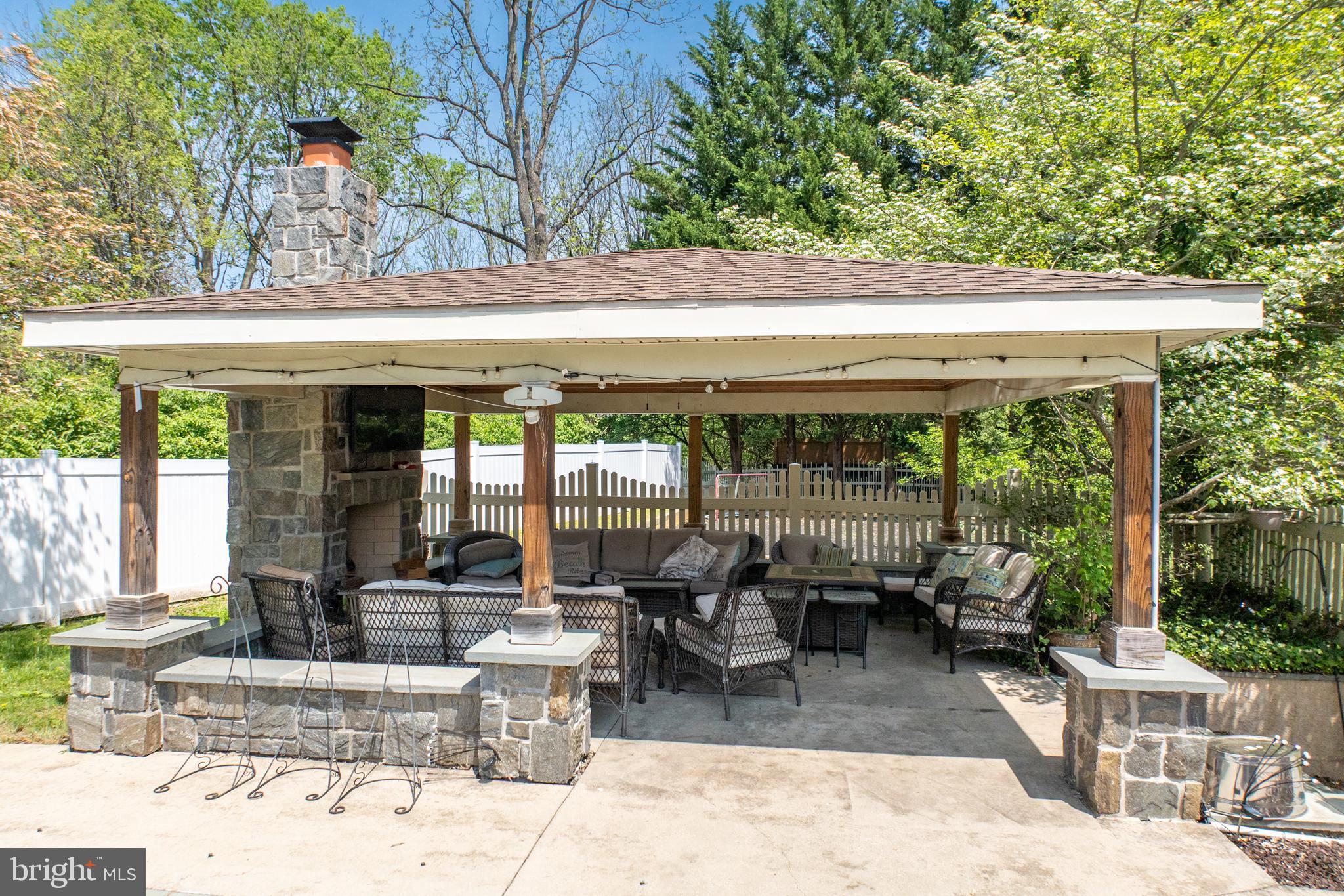 SWEDESFORD CHASE - Residential