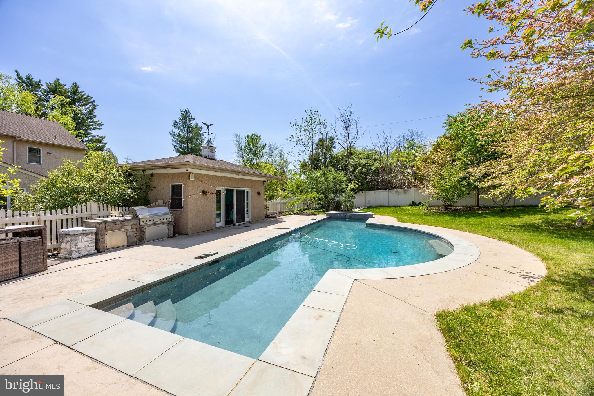 SWEDESFORD CHASE - Residential