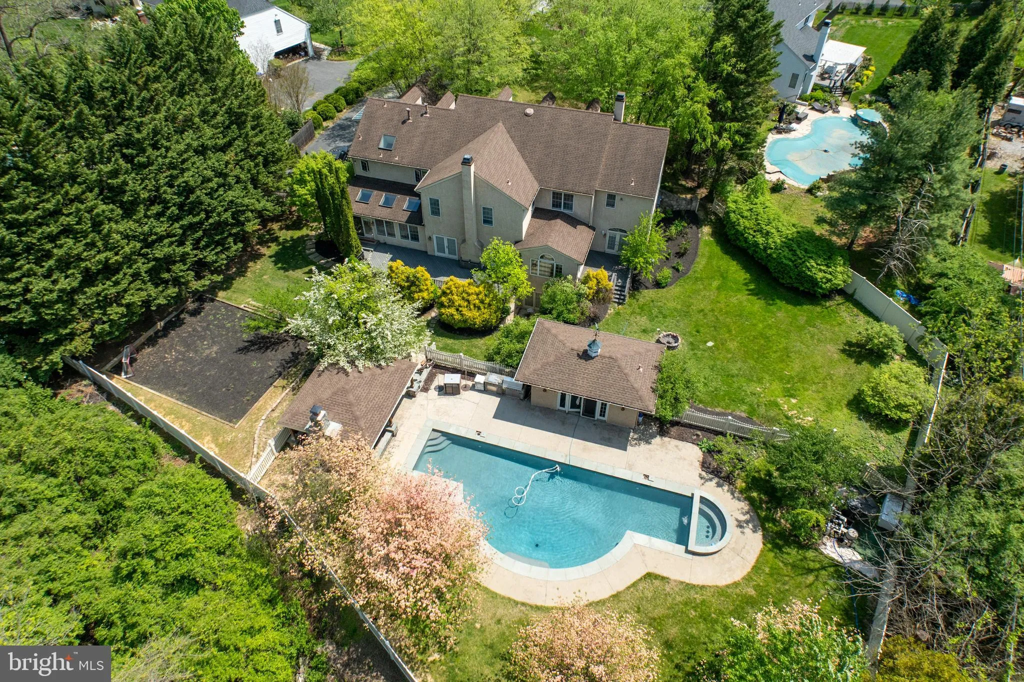 Exton, Pennsylvania 19341, United States, 5 Bedrooms Bedrooms, ,8 BathroomsBathrooms,Residential,Pending,126281