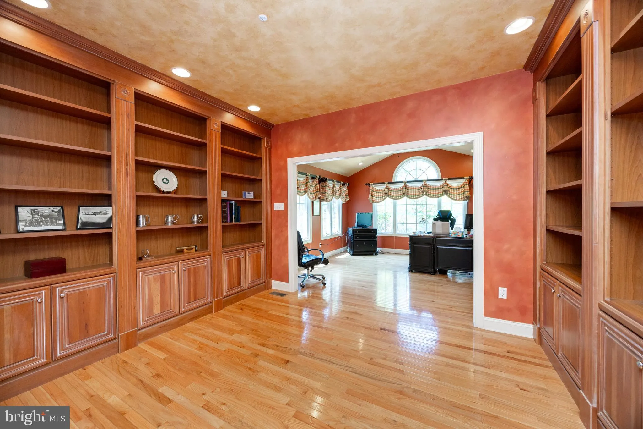 Exton, Pennsylvania 19341, United States, 5 Bedrooms Bedrooms, ,8 BathroomsBathrooms,Residential,Pending,126281