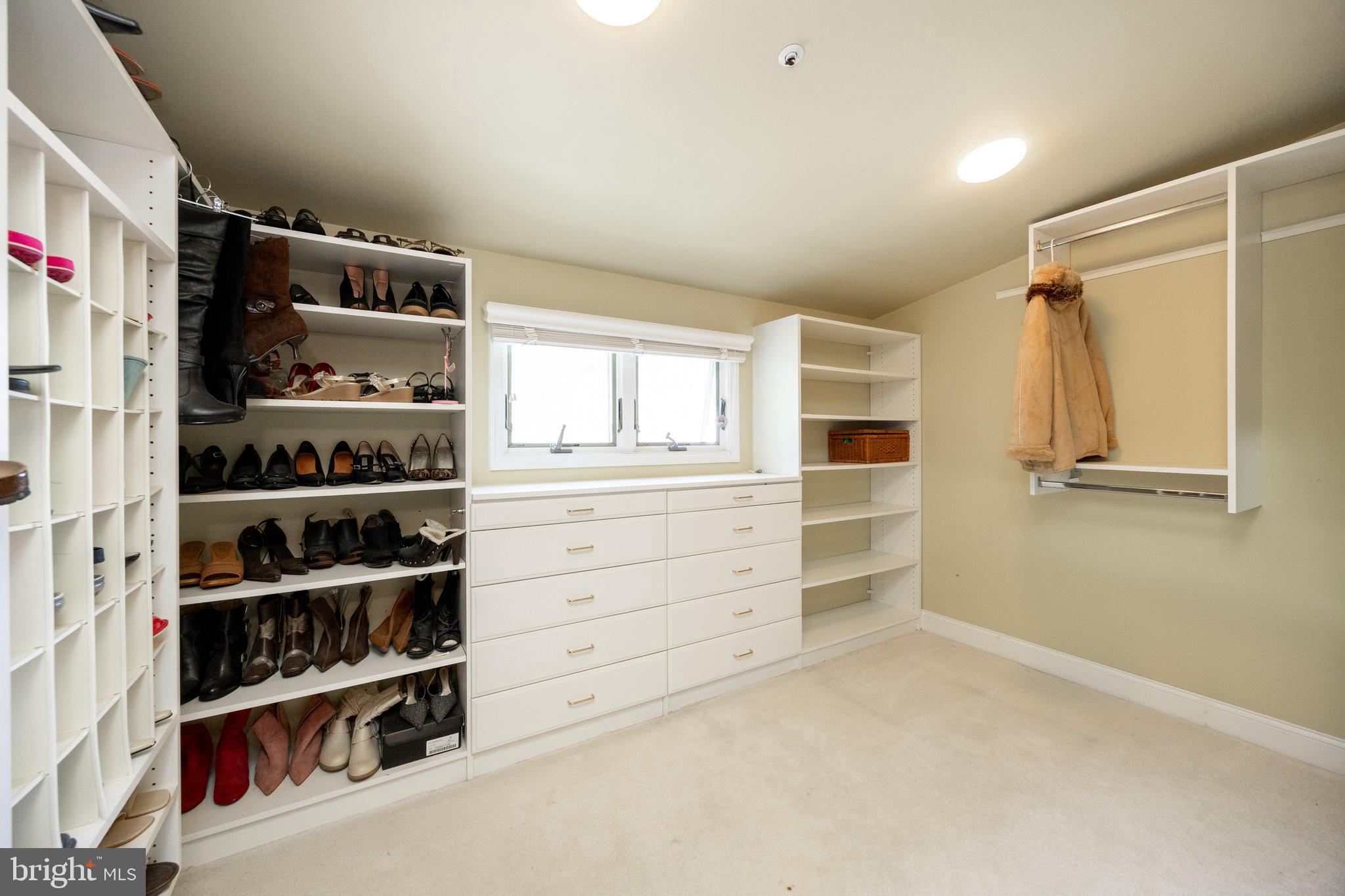 SWEDESFORD CHASE - Residential