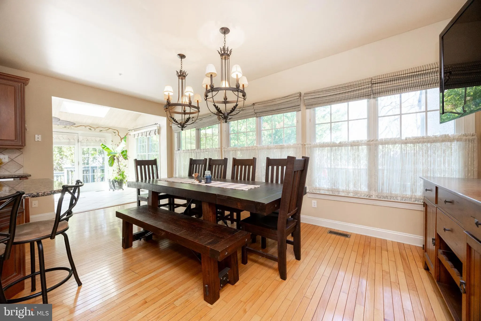 Exton, Pennsylvania 19341, United States, 5 Bedrooms Bedrooms, ,8 BathroomsBathrooms,Residential,Pending,126281