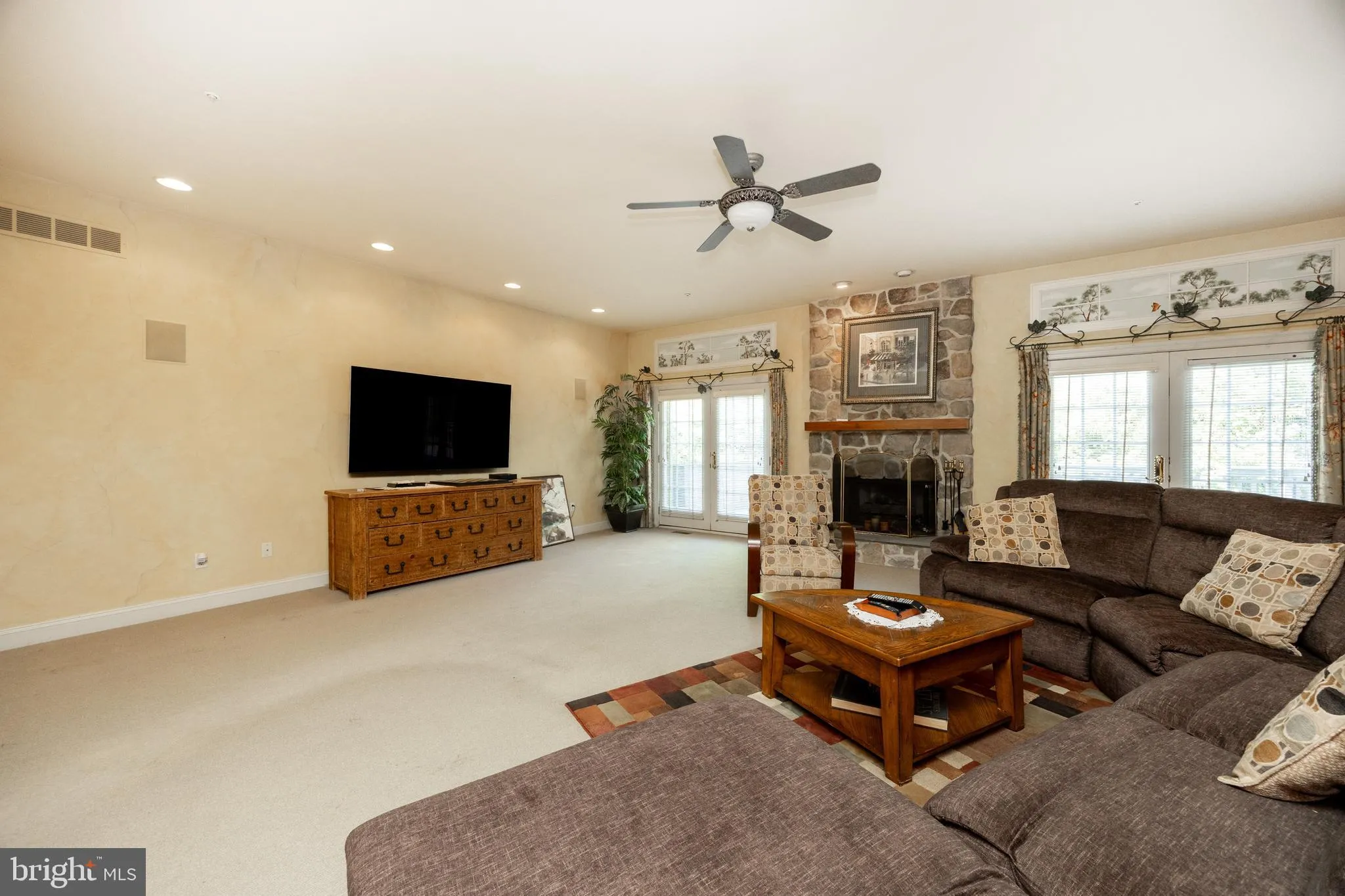 Exton, Pennsylvania 19341, United States, 5 Bedrooms Bedrooms, ,8 BathroomsBathrooms,Residential,Pending,126281