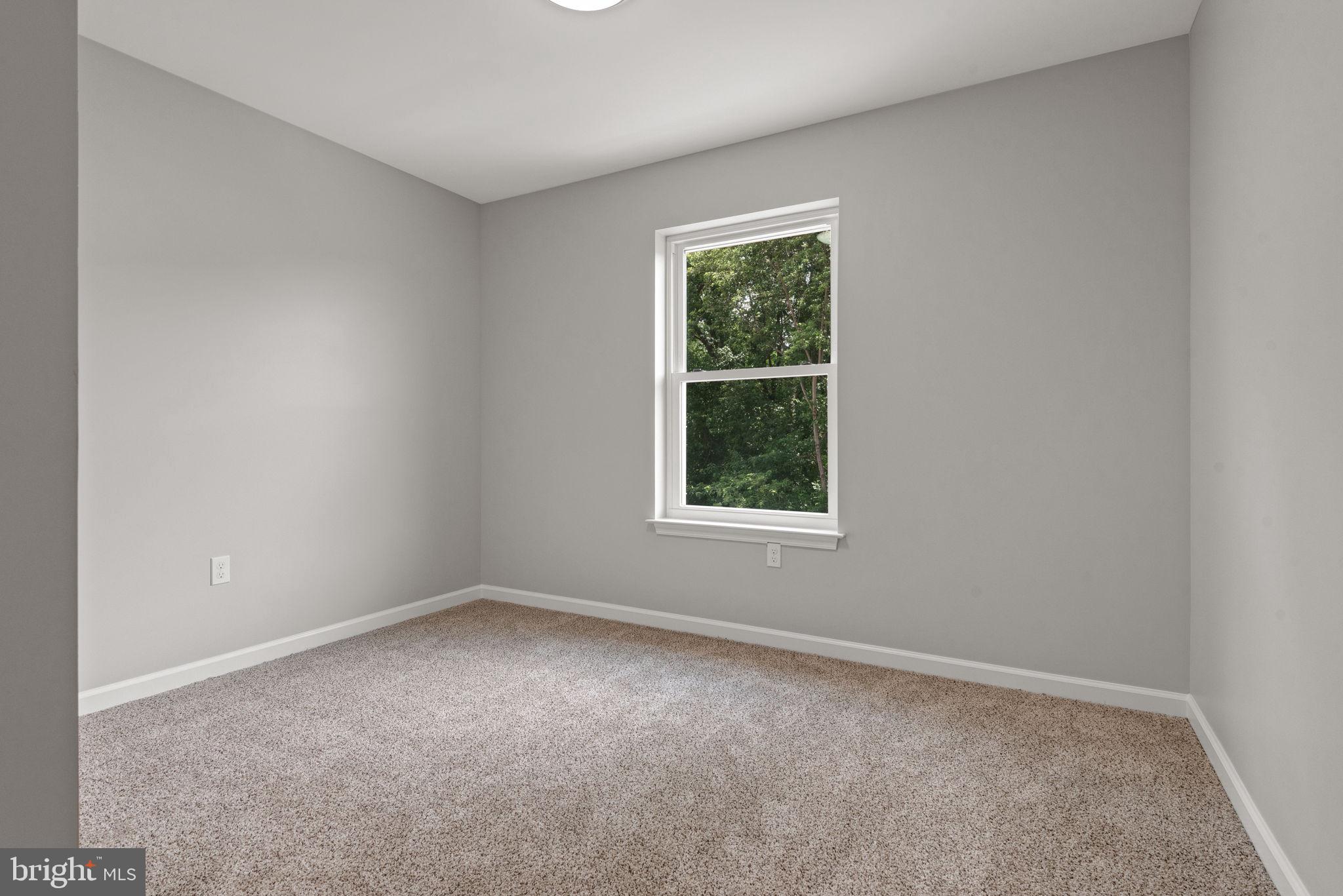 PETERSBURG COMMONS - Residential