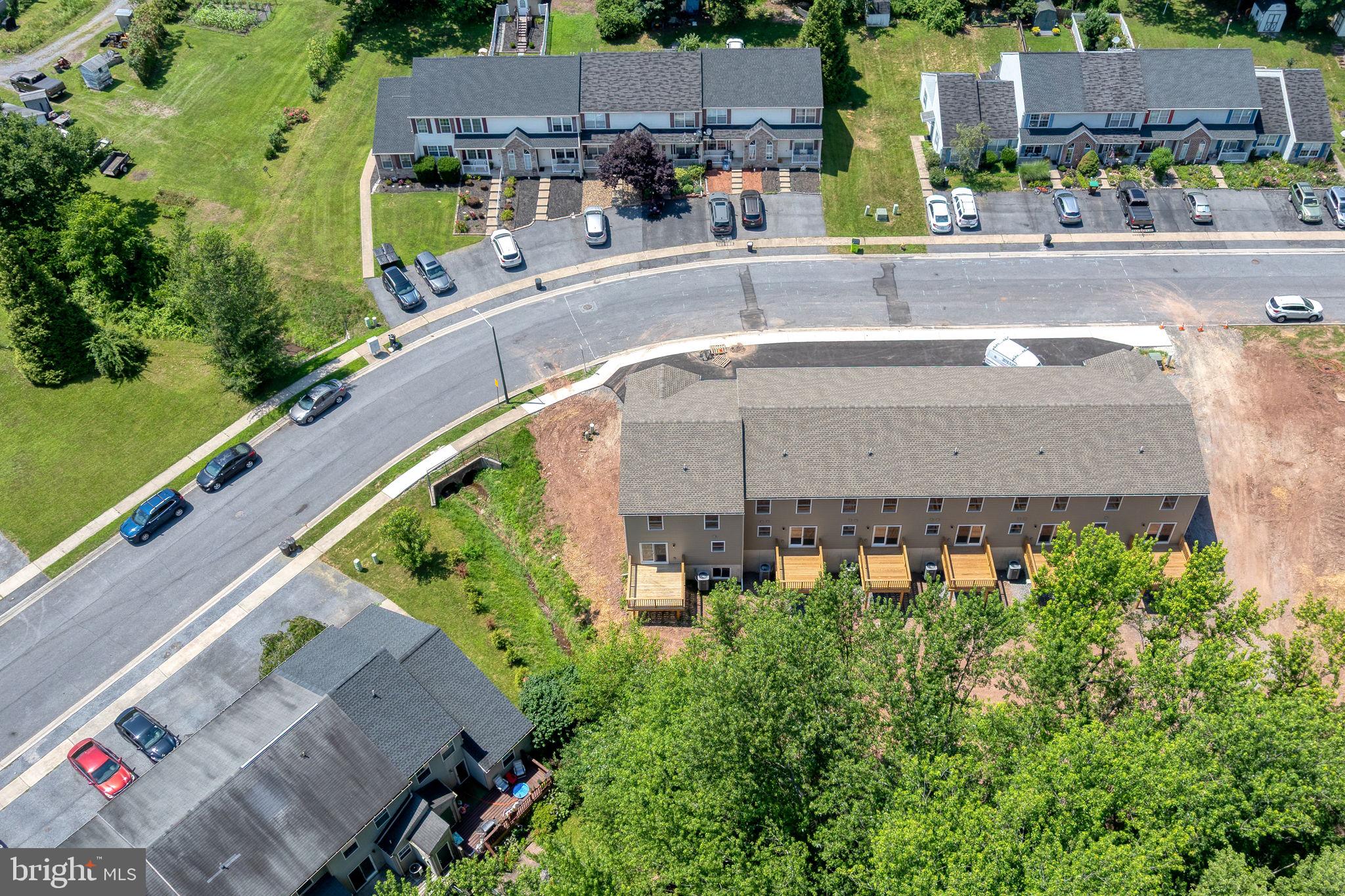 PETERSBURG COMMONS - Residential