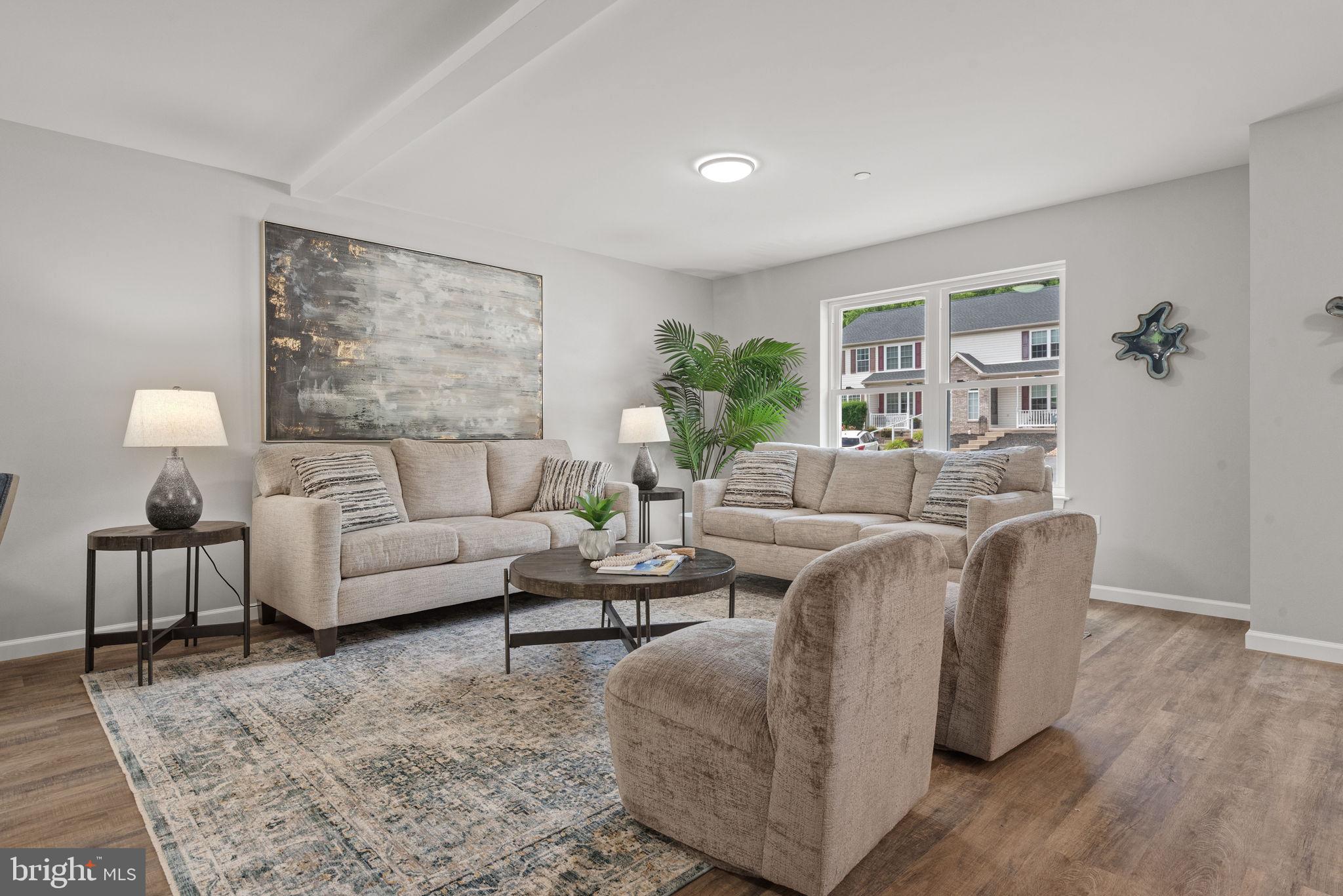 PETERSBURG COMMONS - Residential