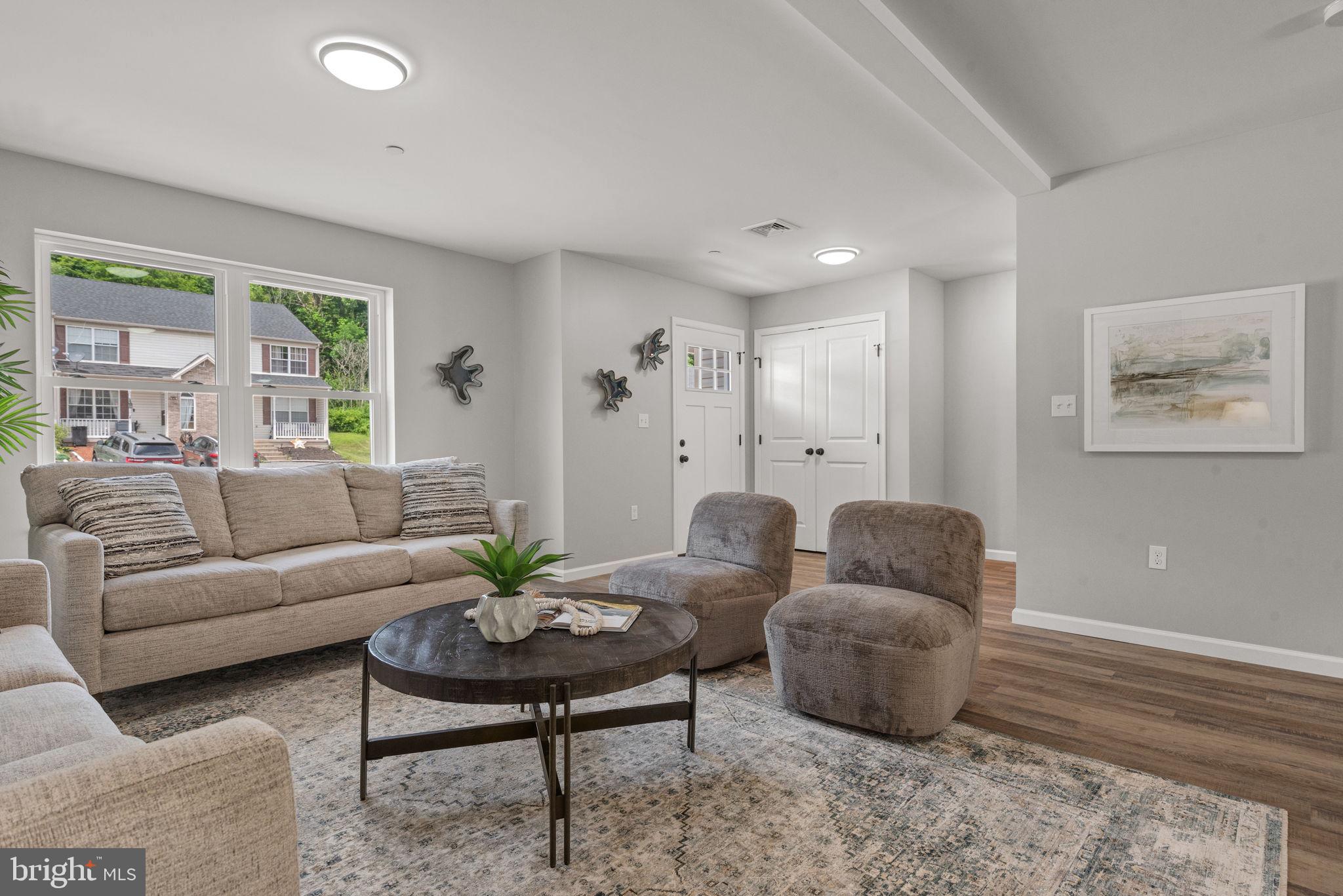 PETERSBURG COMMONS - Residential