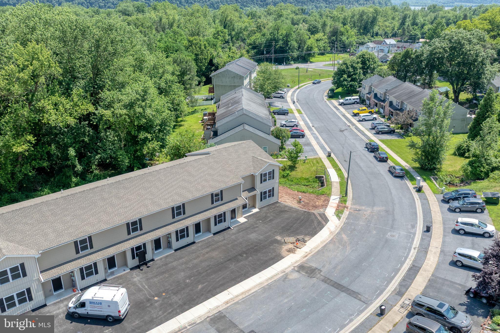 PETERSBURG COMMONS - Residential