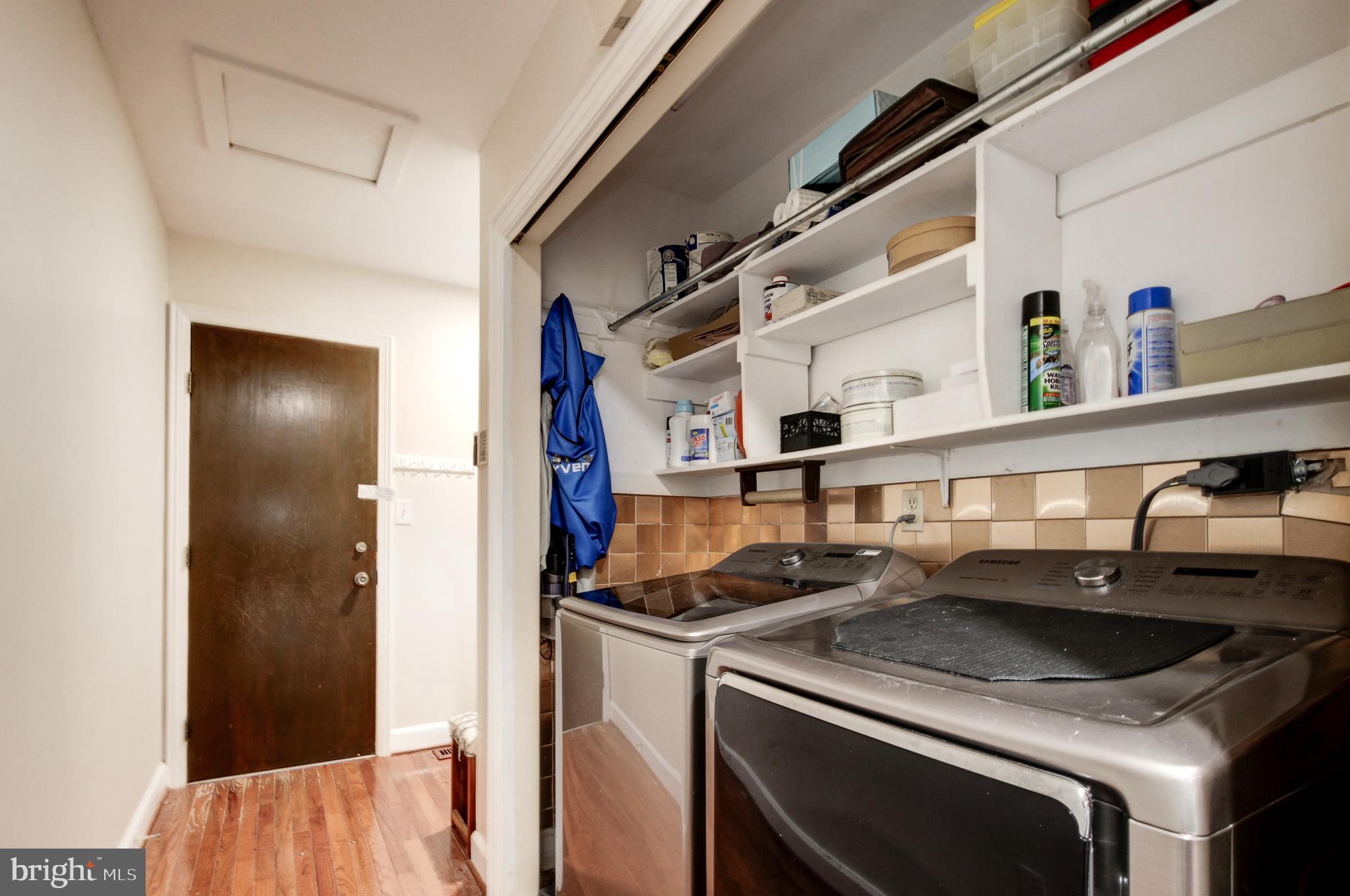 MANOR PARK - Residential