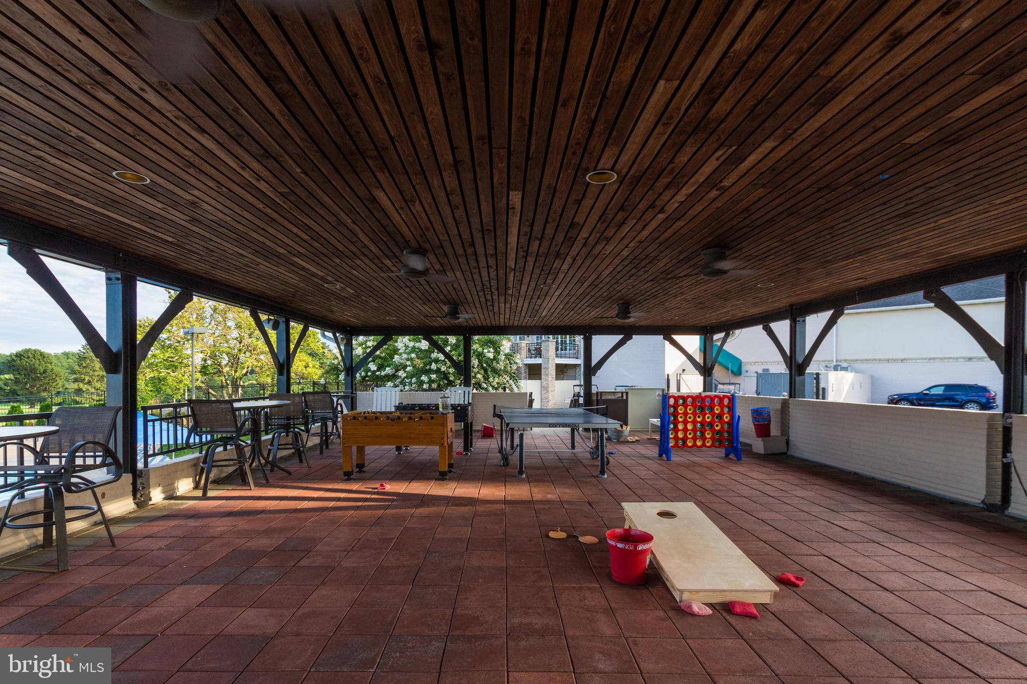 MANOR PARK - Residential