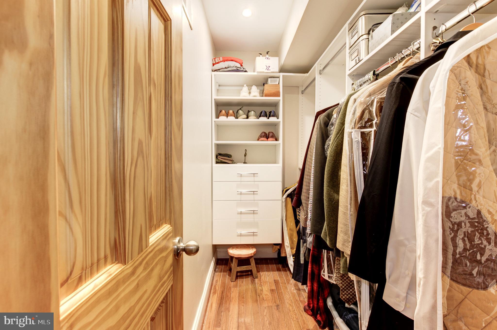 MANOR PARK - Residential