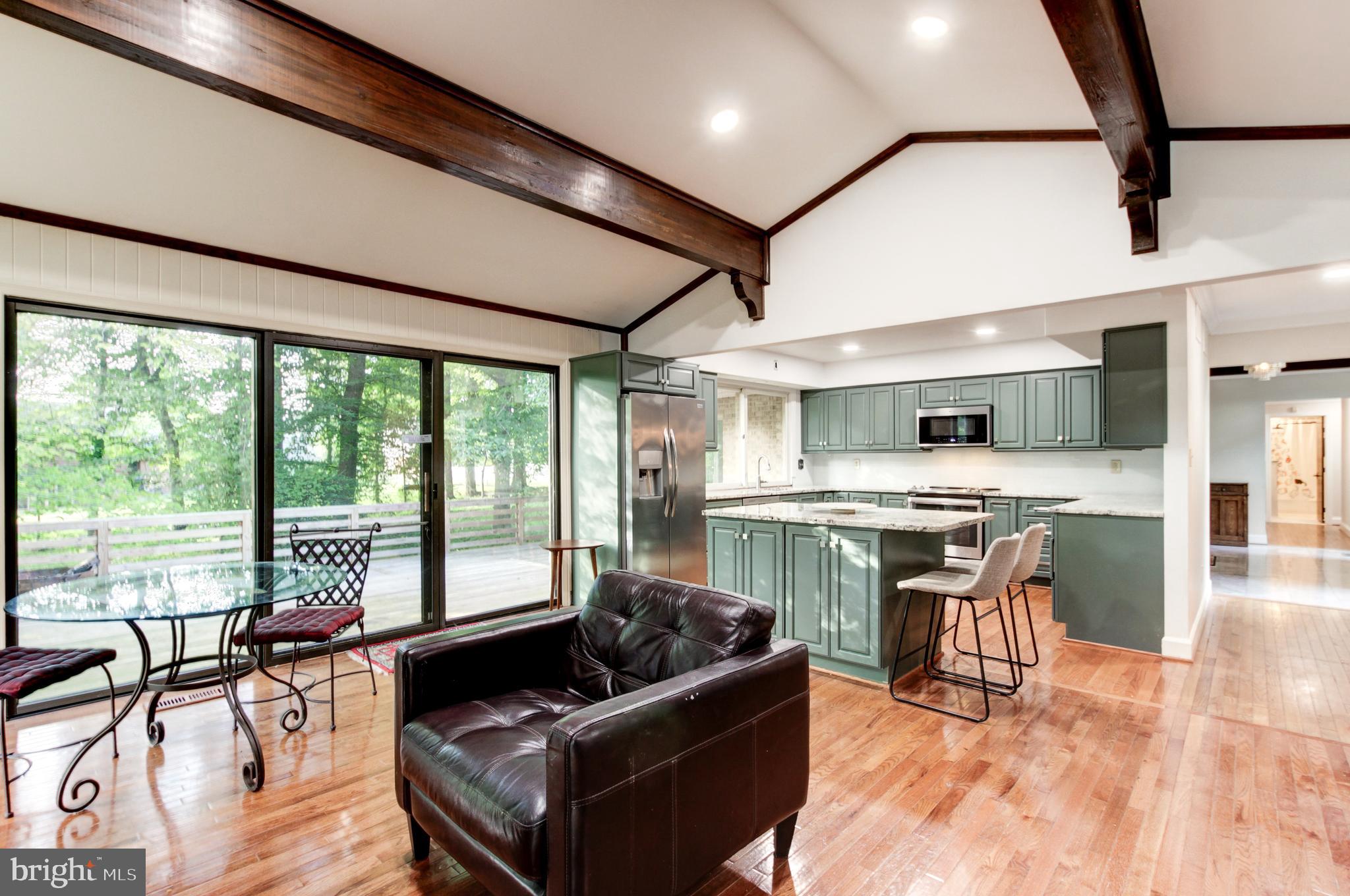 MANOR PARK - Residential