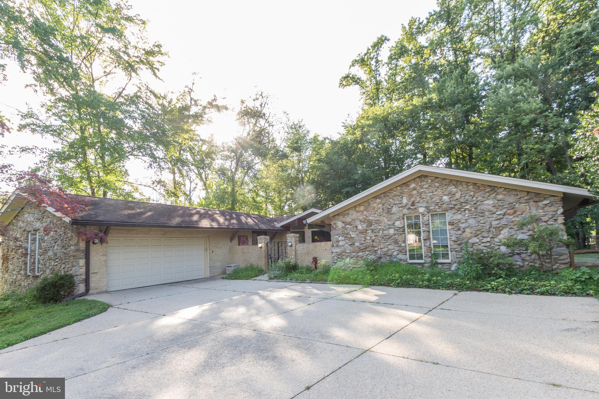 MANOR PARK - Residential