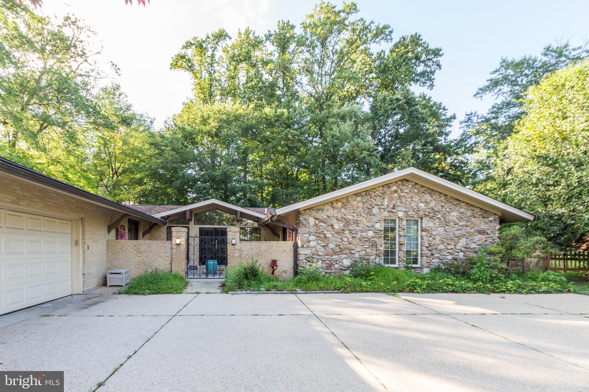 MANOR PARK - Residential