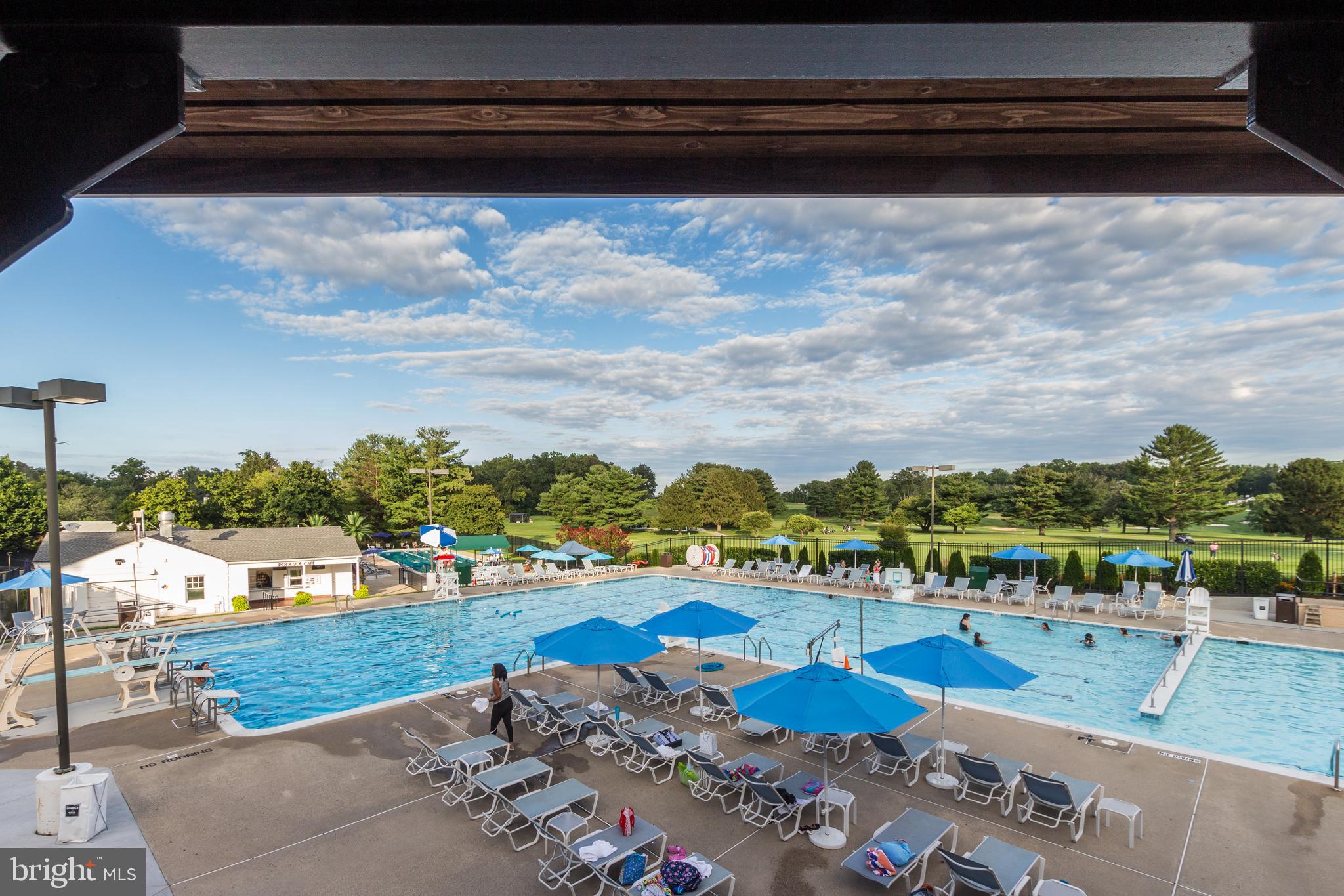 MANOR PARK - Residential