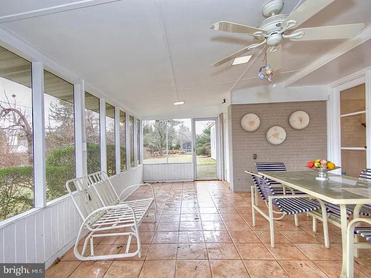 LONG MEADOW ESTATES - Residential