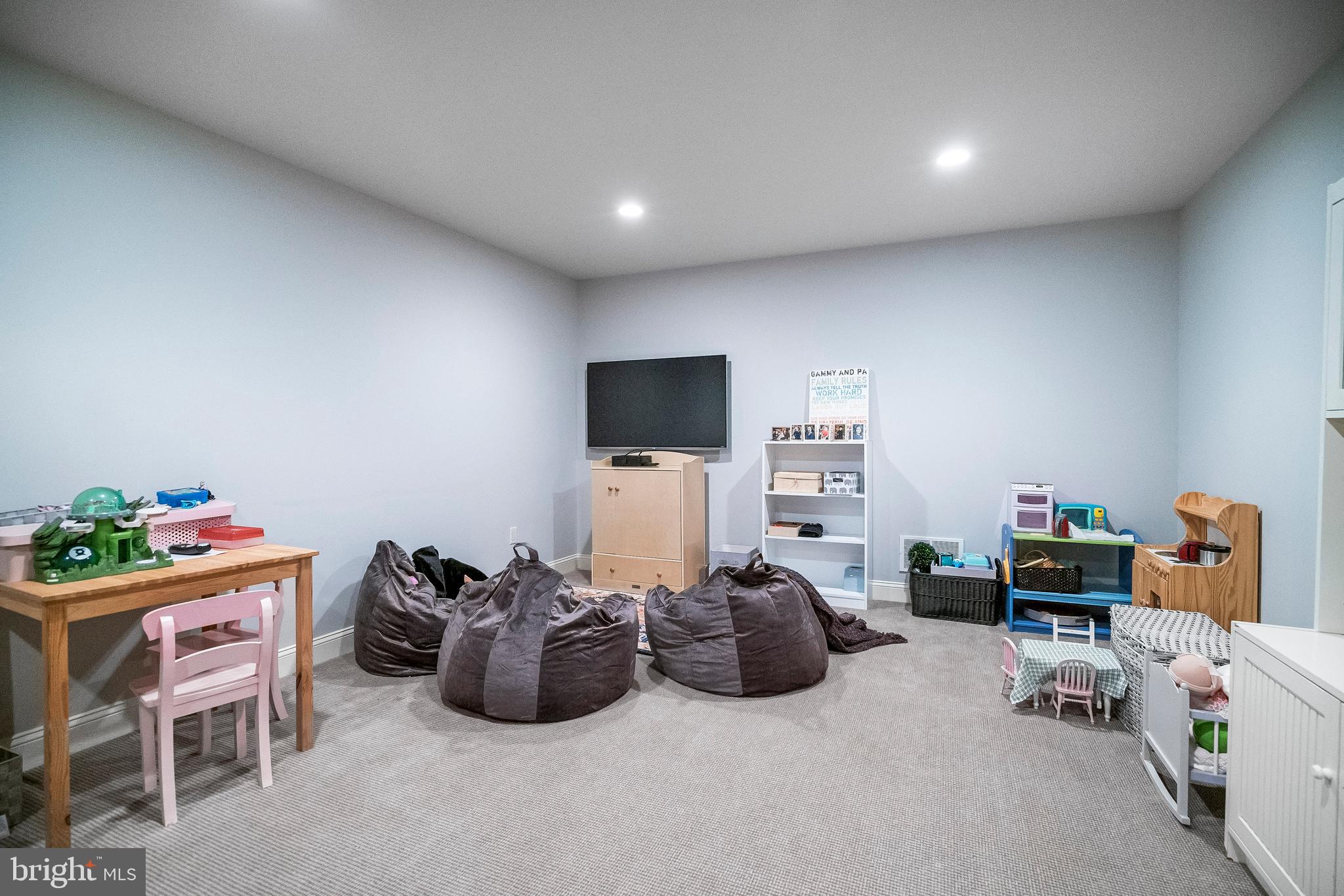 SYCAMORE EDGE - Residential