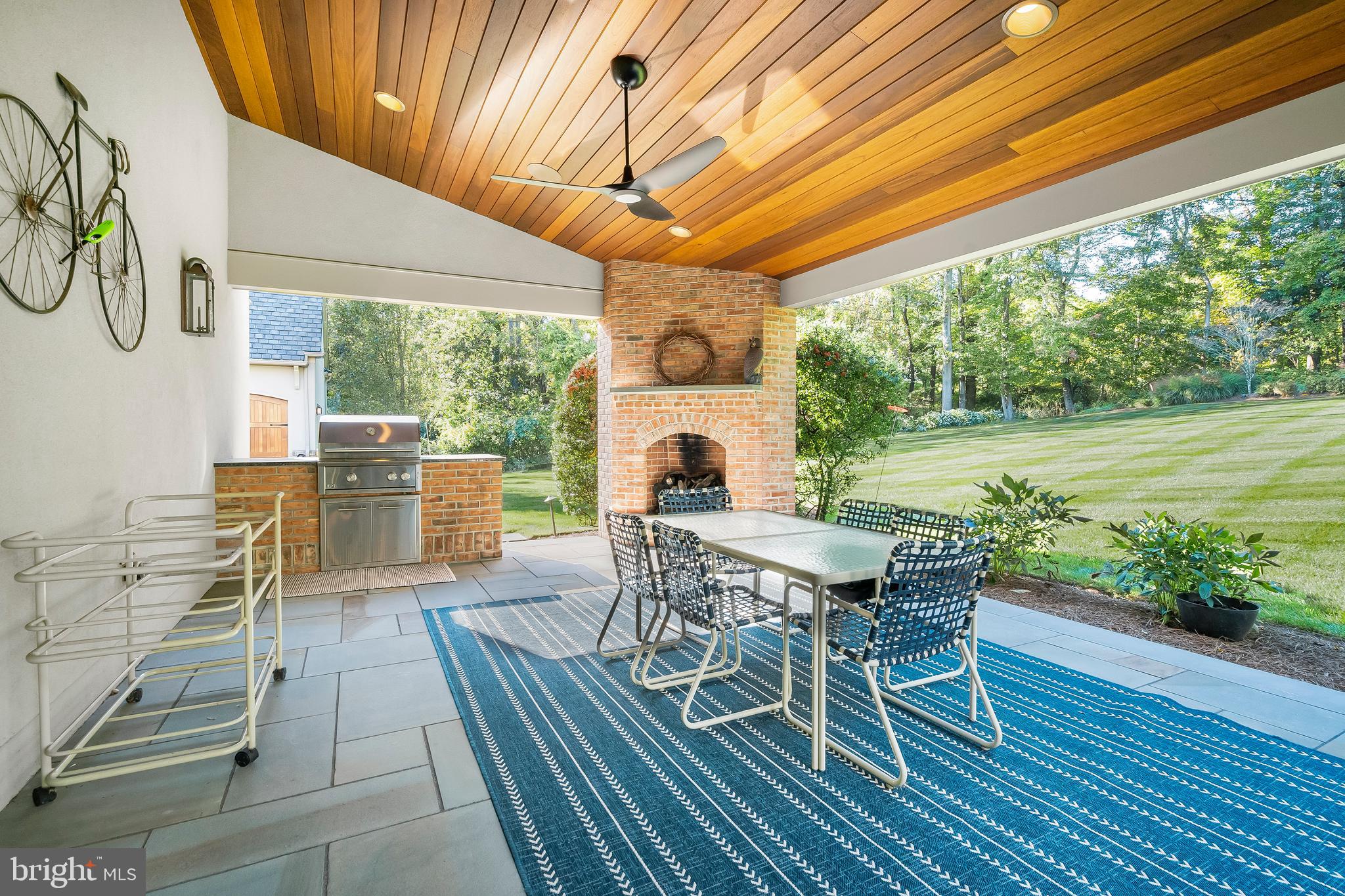 5 PEMBERTON LANE