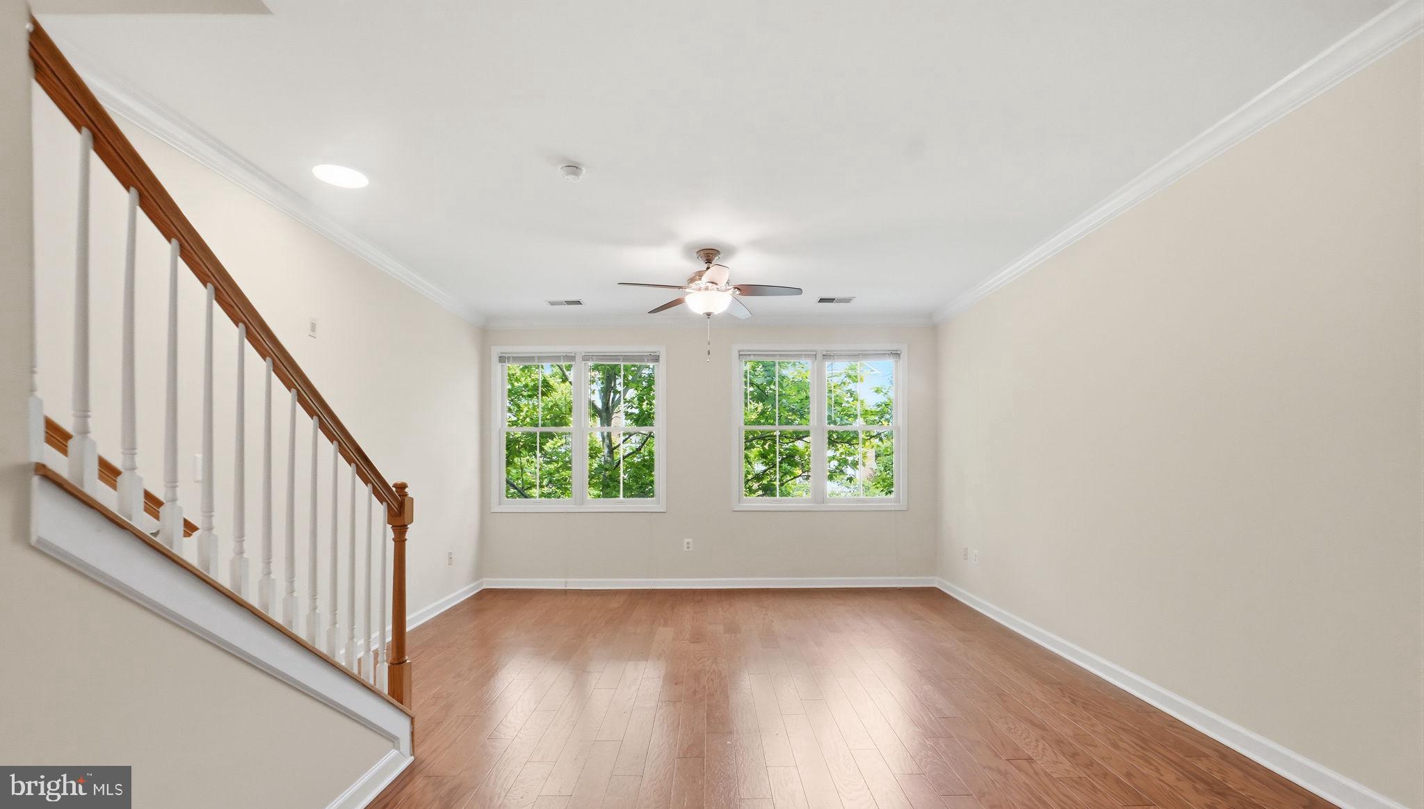 404 KING FARM BOULEVARD 40406