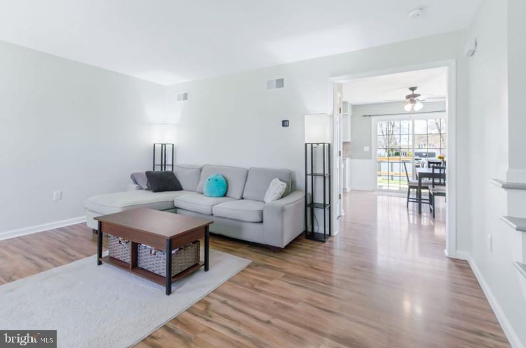 Photo of 129 W Apple Street, MARIETTA, PA 17547 (MLS # PALA2067878)