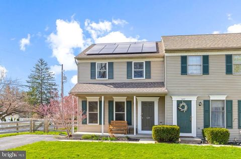 Photo of 129 W Apple Street, MARIETTA, PA 17547 (MLS # PALA2067878)