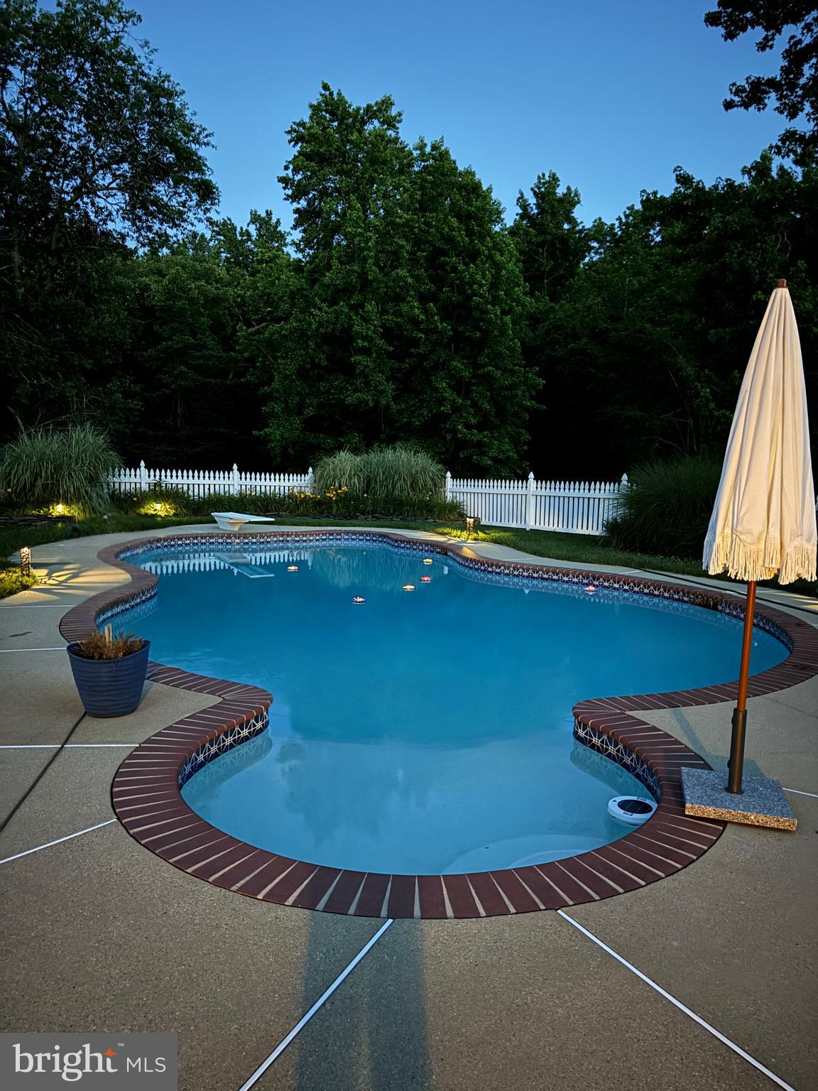 HILLENDALE - Residential