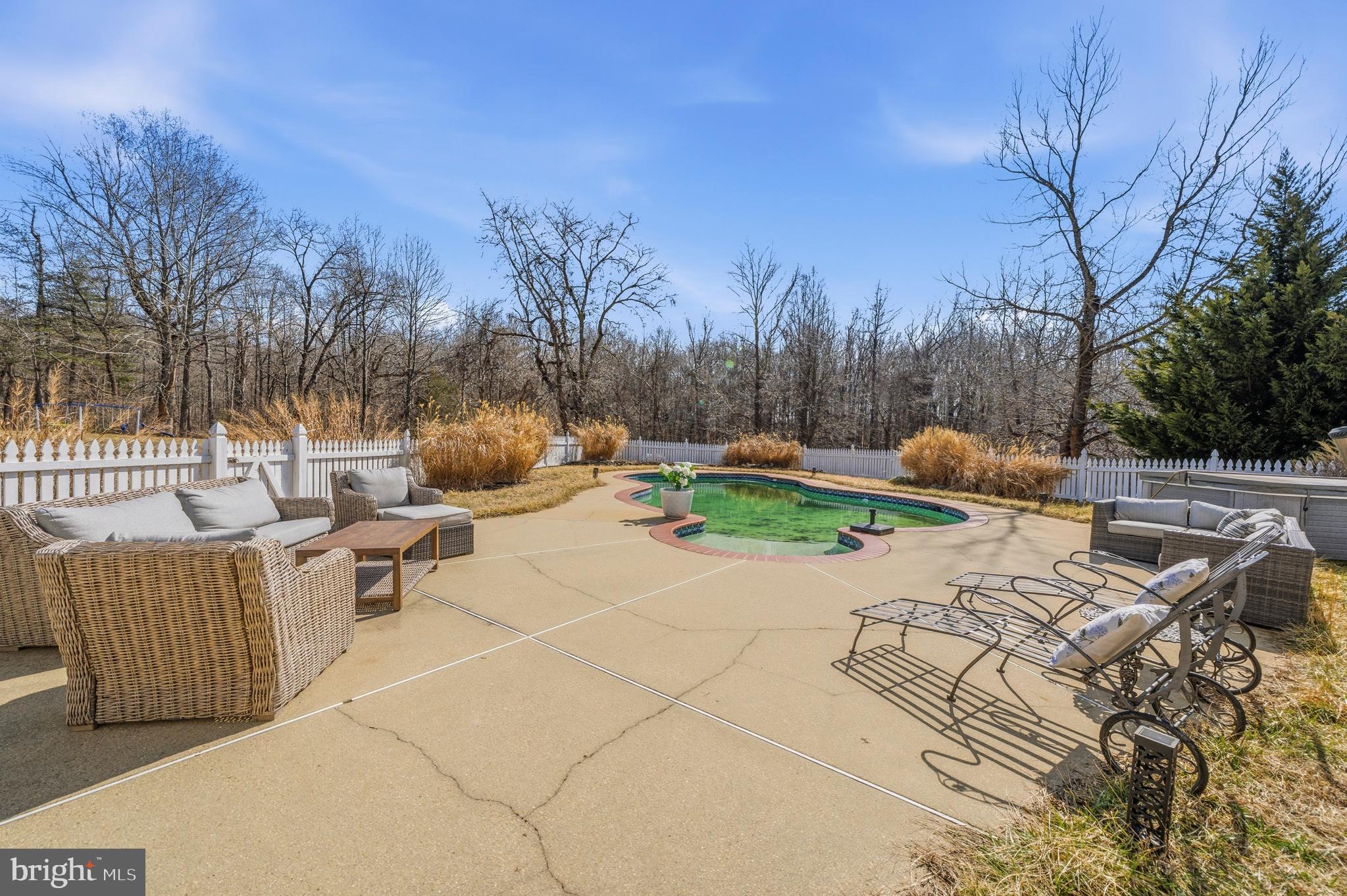 HILLENDALE - Residential