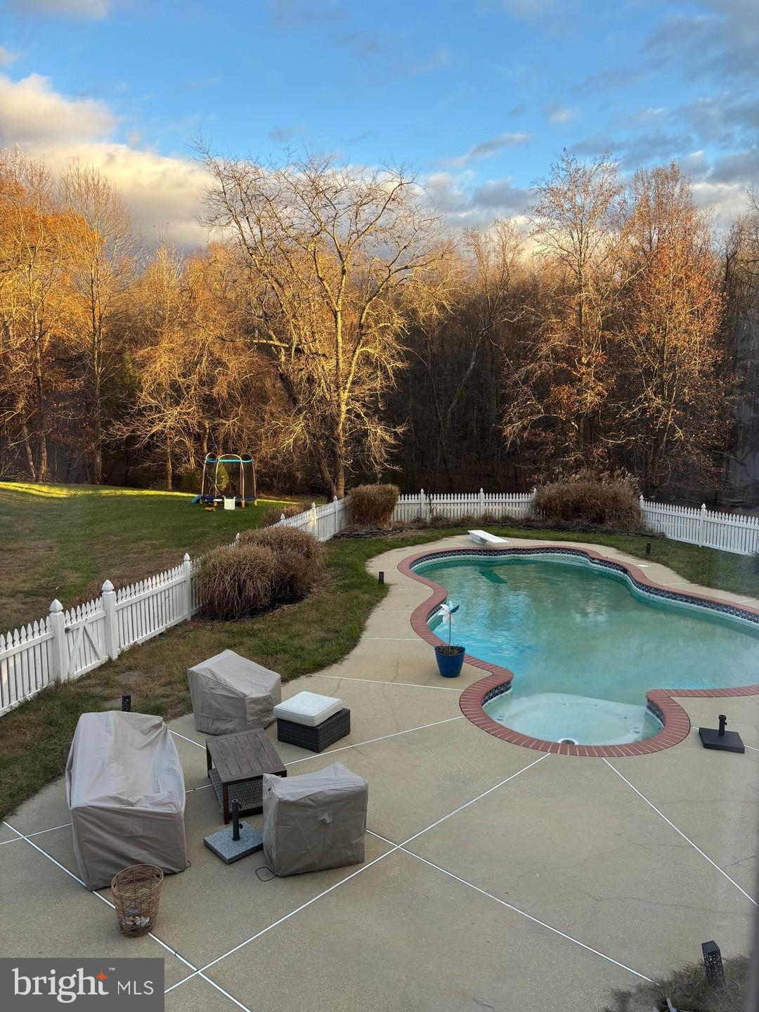 HILLENDALE - Residential