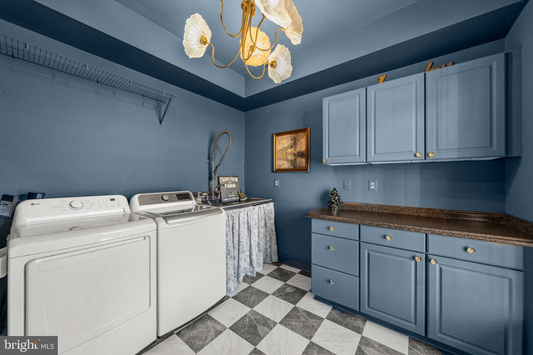 HILLENDALE - Residential