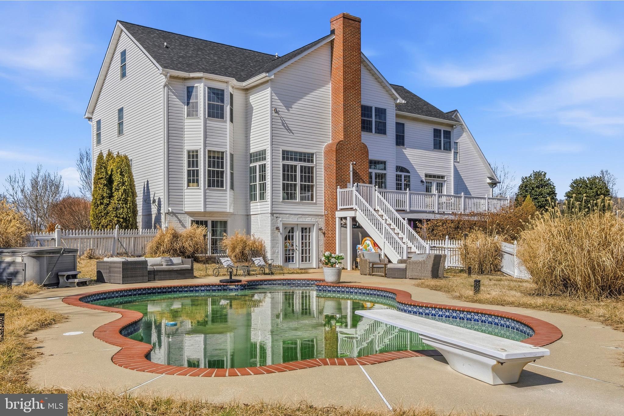 HILLENDALE - Residential