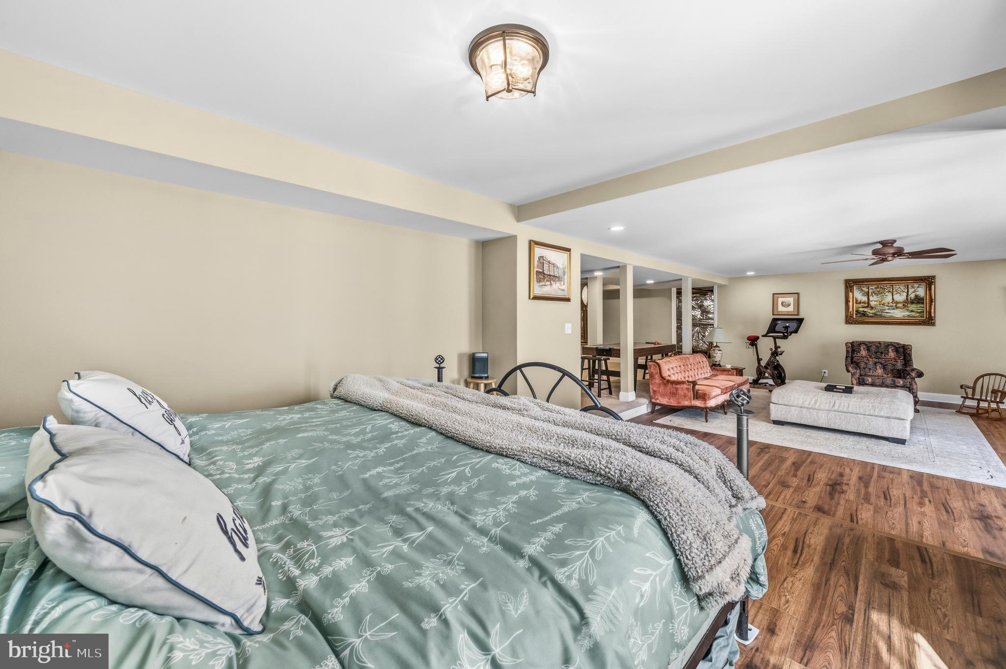 HILLENDALE - Residential