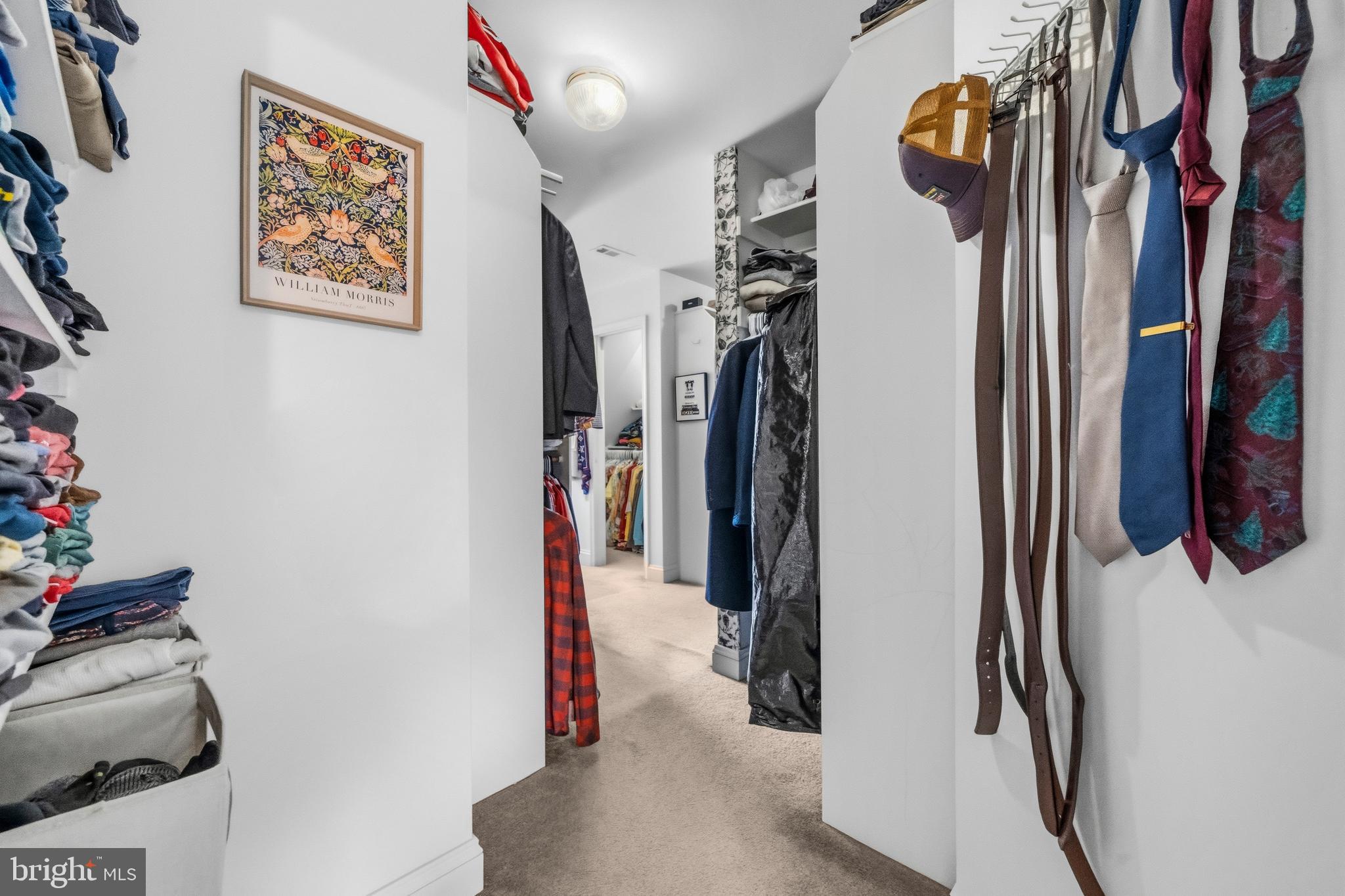 HILLENDALE - Residential