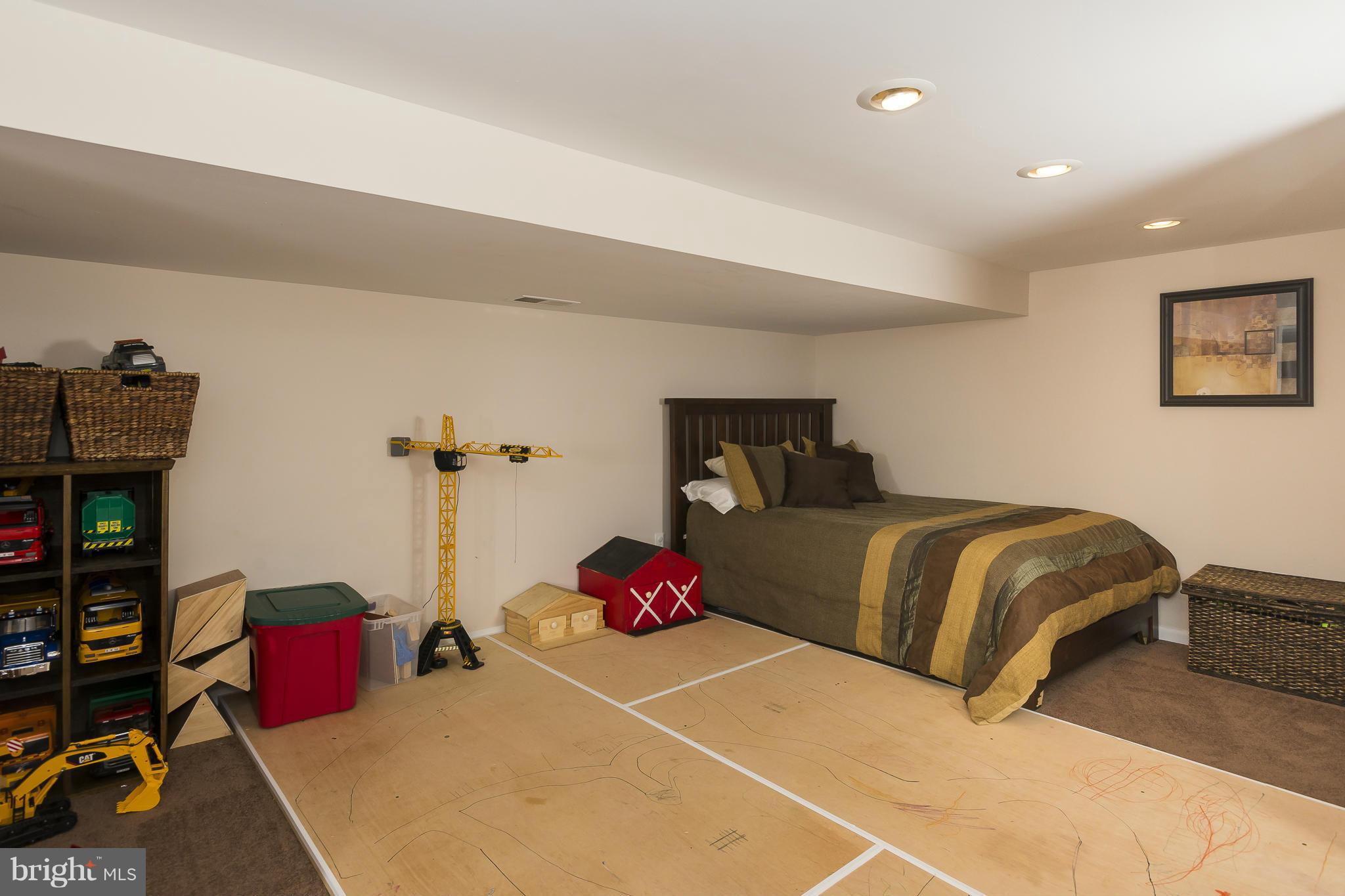 MOUNT HEBRON - Residential