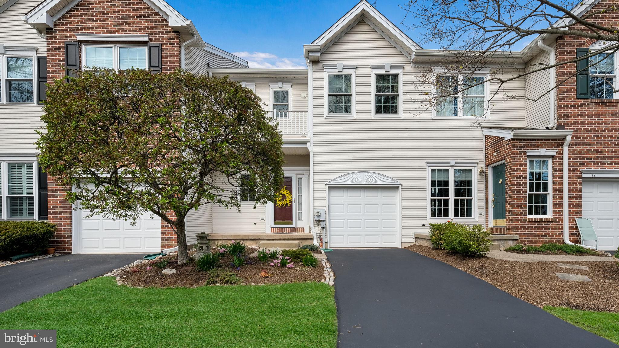 34 HERITAGE HILLS DRIVE