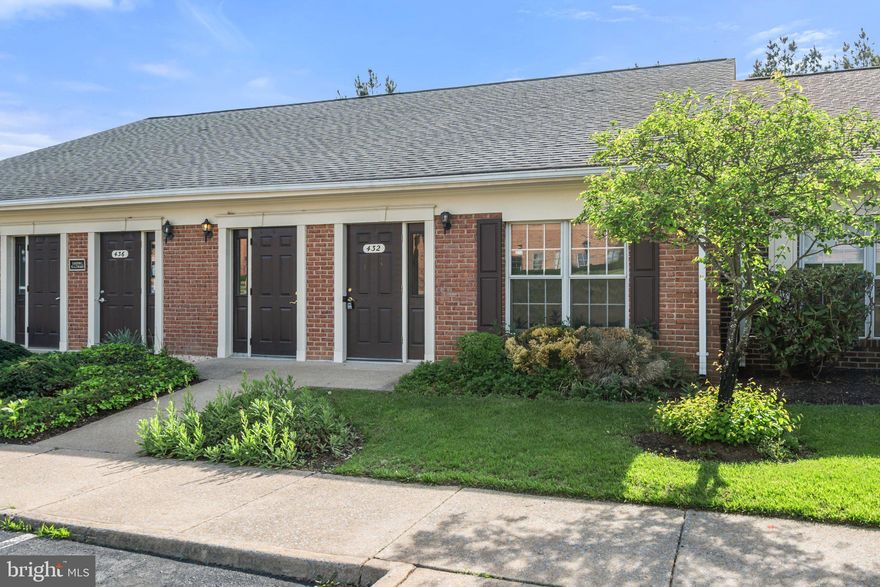 Medical office condo on Hospital Hill. Two entrances. Plumbing run to several offices. Great location next to the hospital.  Nice reception area. Ready to move in!