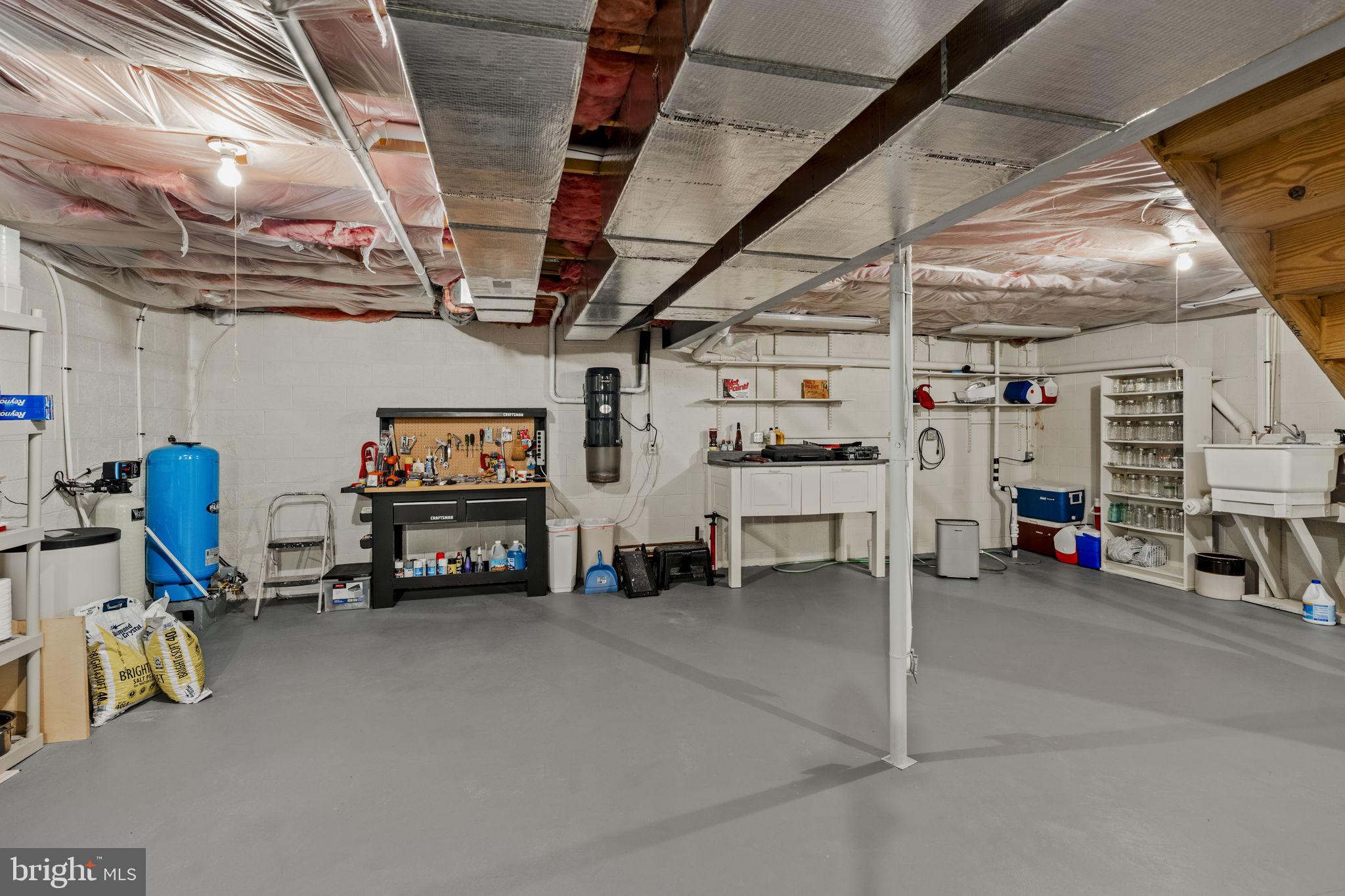 BRECKNOCK TOWNSHIP - Residential