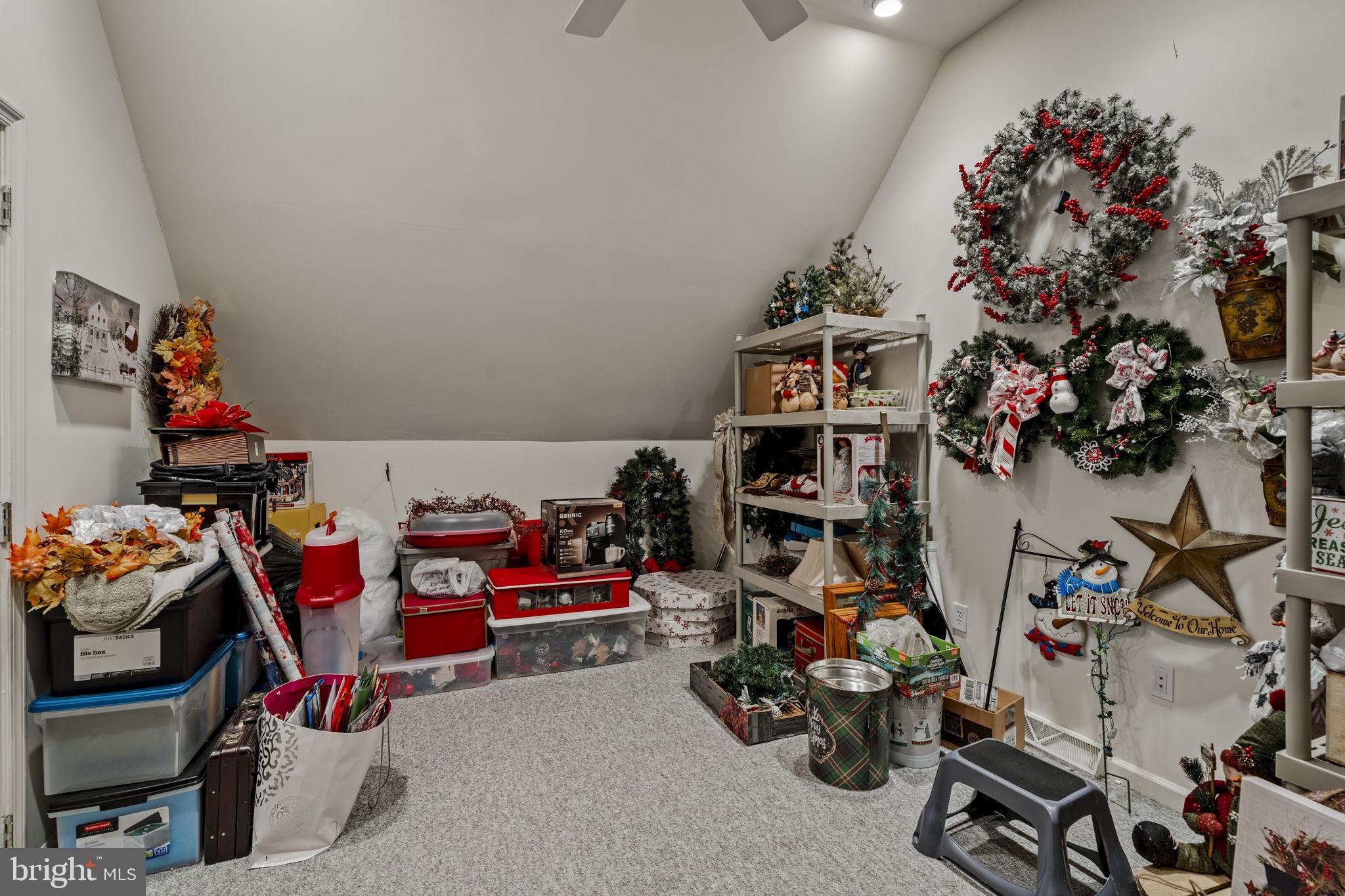 BRECKNOCK TOWNSHIP - Residential