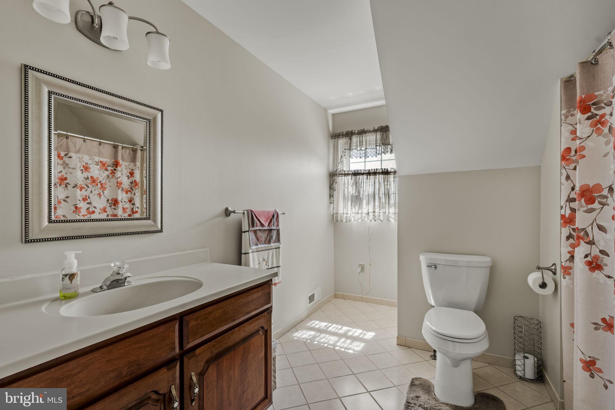 BRECKNOCK TOWNSHIP - Residential