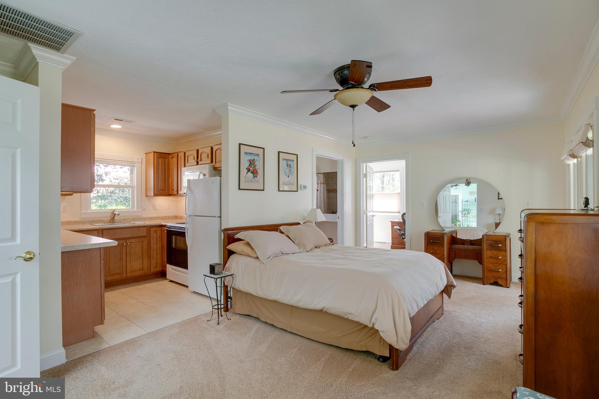 SHEPPERDS GROVE - Residential