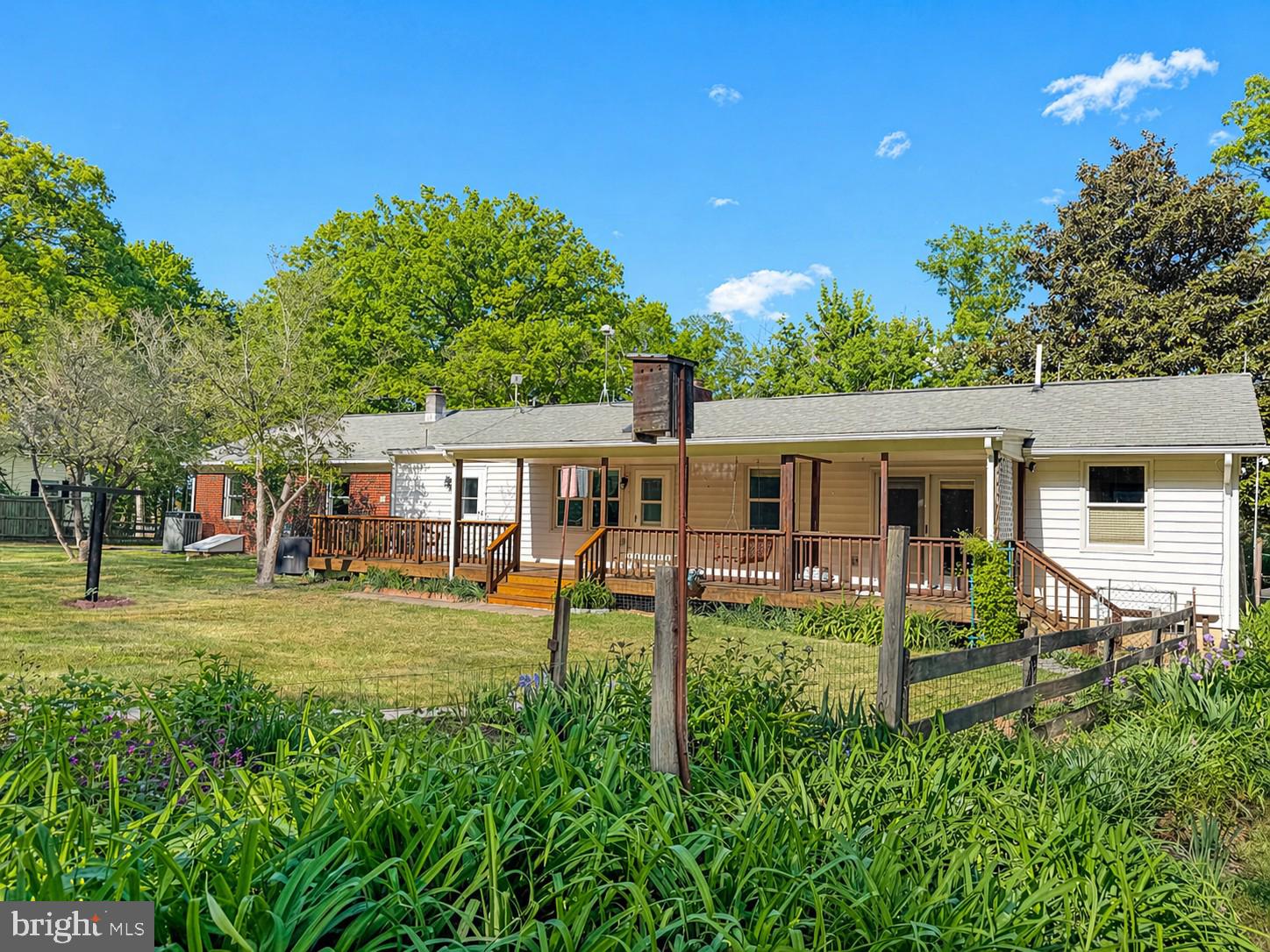 SHEPPERDS GROVE - Residential