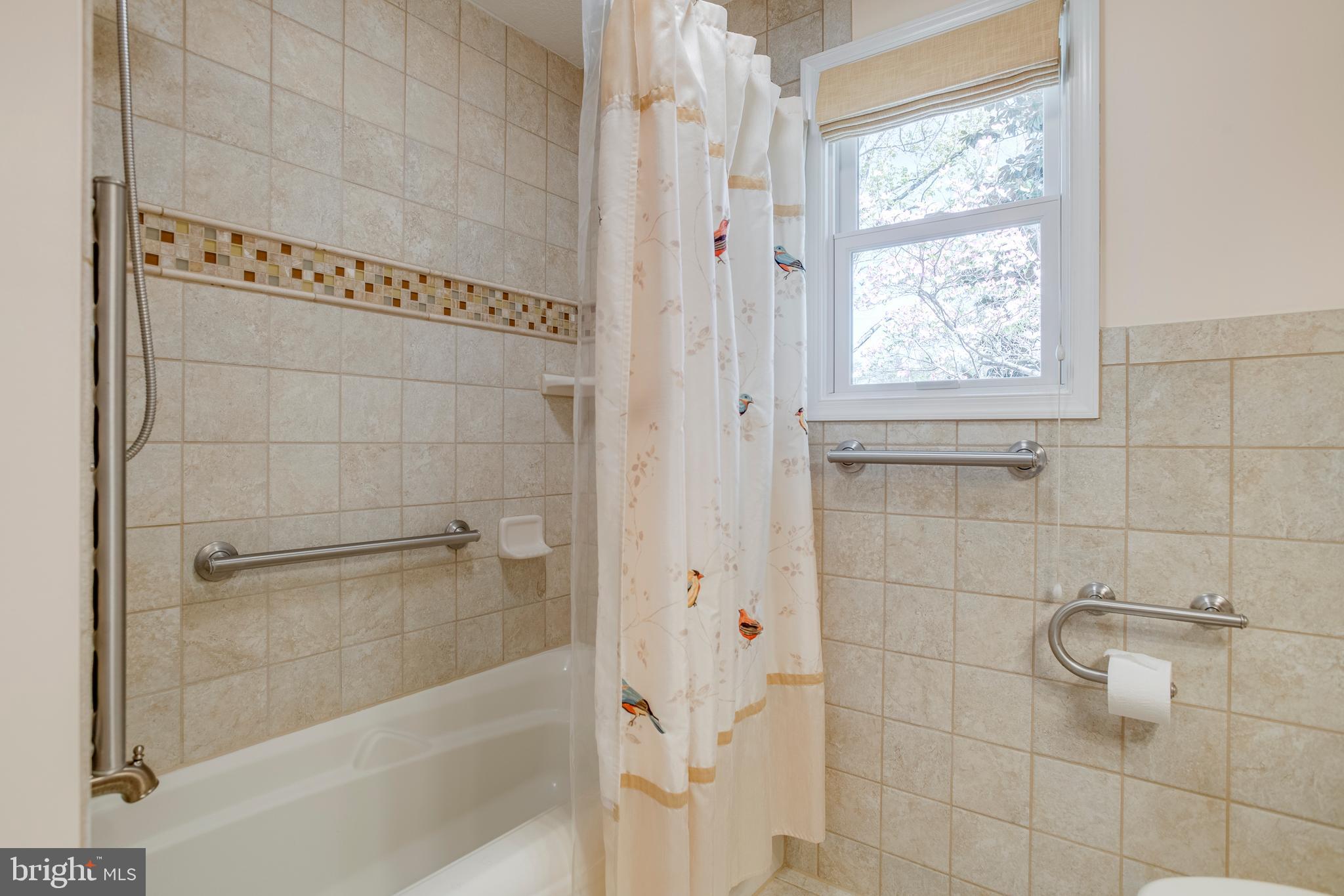 SHEPPERDS GROVE - Residential